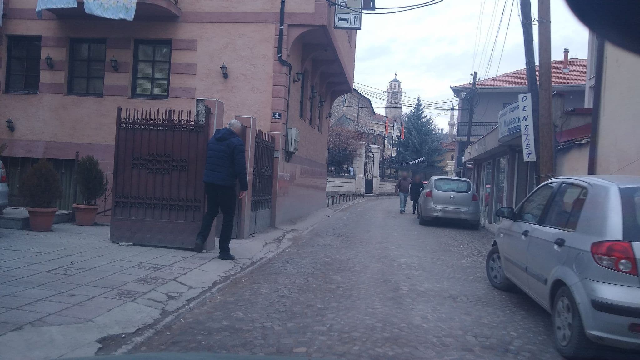Street view near Villa Diamond, Bitola — © ninevska (CC BY-SA · Mapillary)