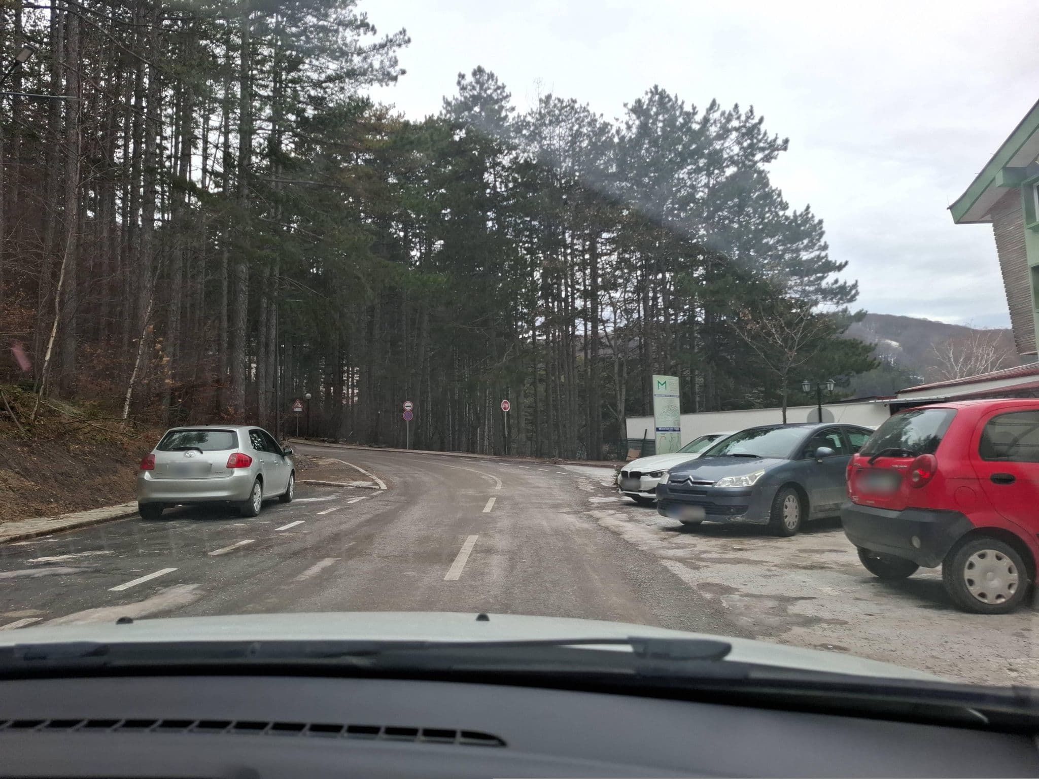 Street view near Hotel Montana Palace, Krusevo — © Gokio (CC BY-SA · Mapillary)