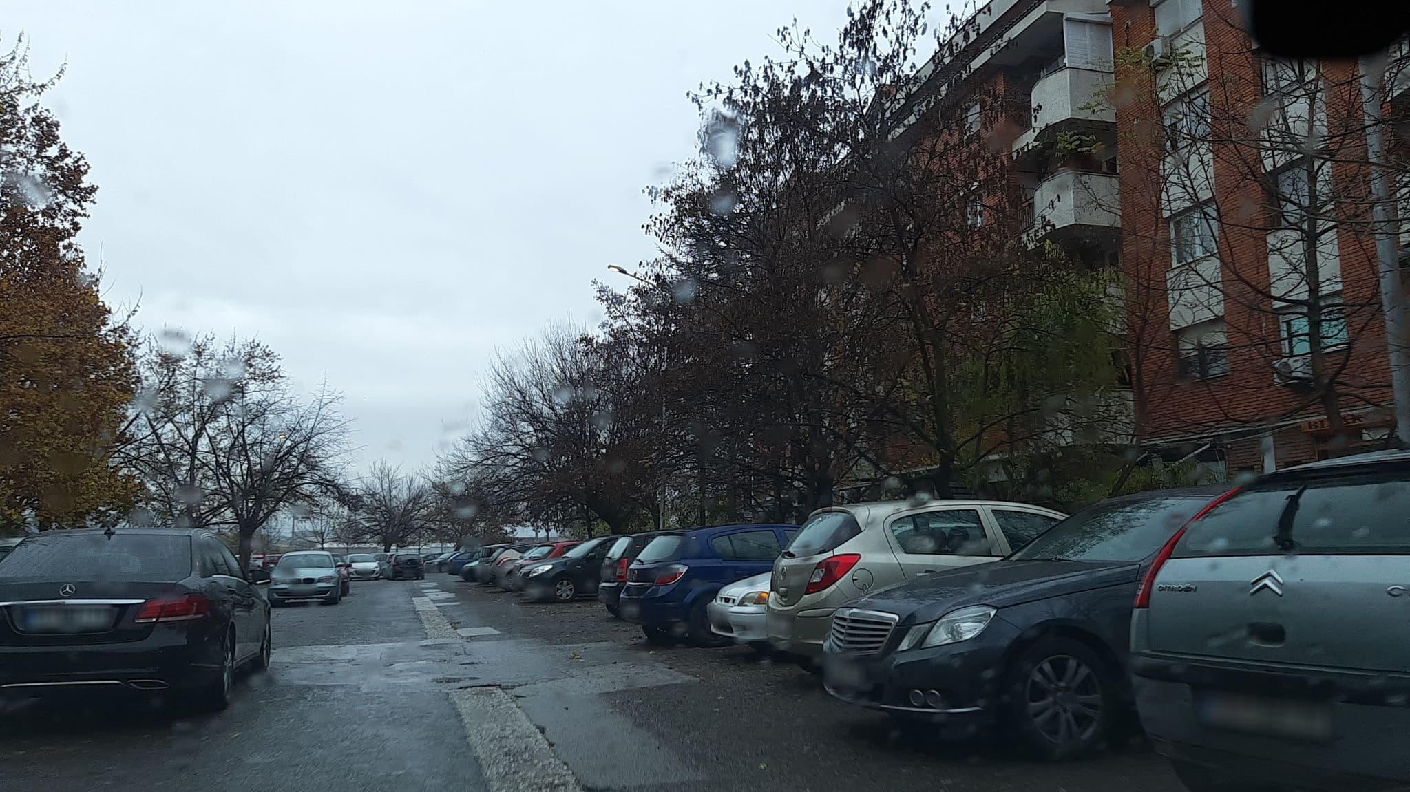 Street view near Hotel Makedonija, Usje — © hristijang (CC BY-SA · Mapillary)