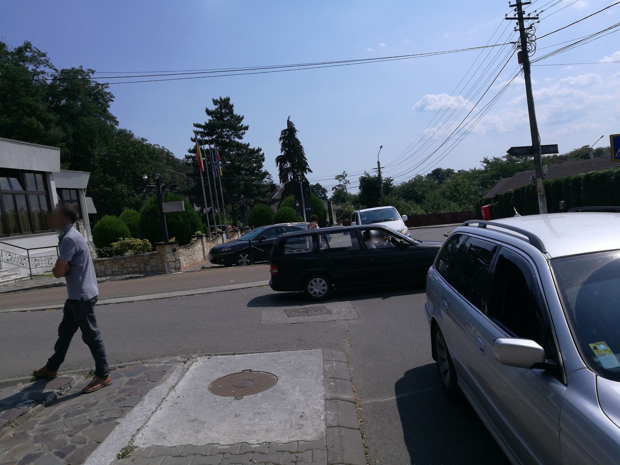 Street view near La Cetate, Humulești — © rsandu (CC BY-SA · Mapillary)