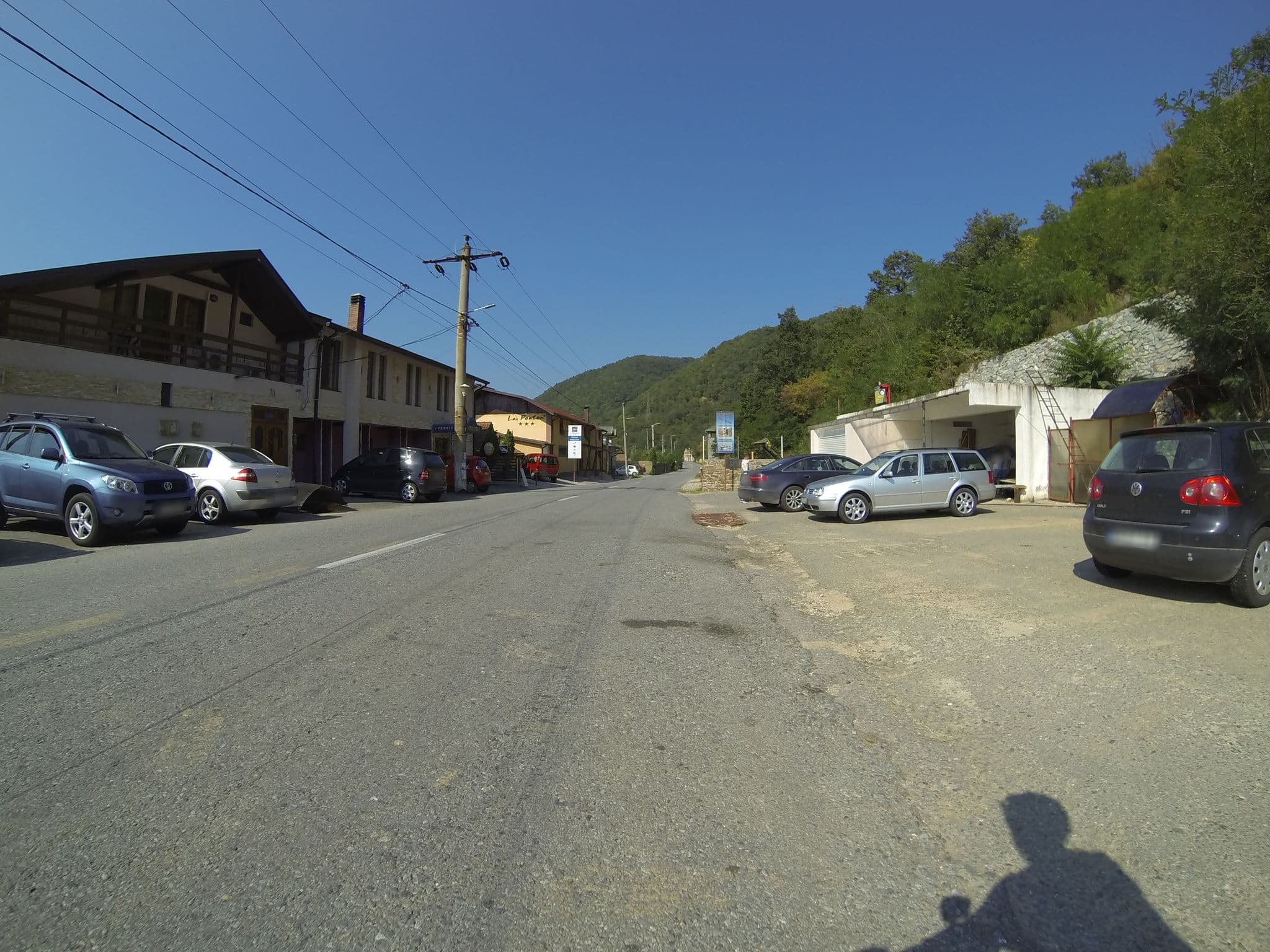 Street view near Steaua Dunării, Eşelniţa — © deeeznuuuts (CC BY-SA · Mapillary)