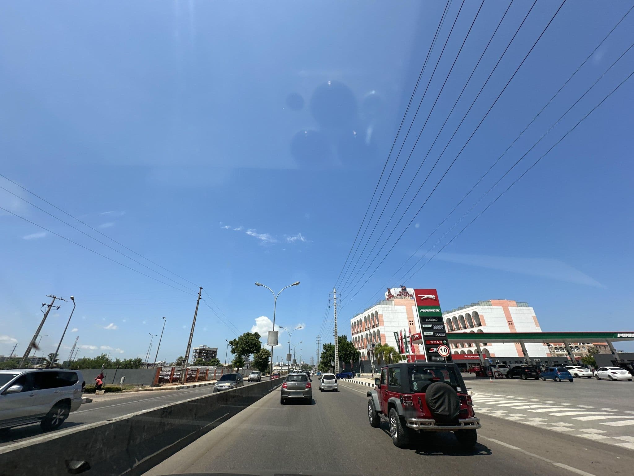Street view near Dellons, Nova Vida — © viatorsuperum (CC BY-SA · Mapillary)