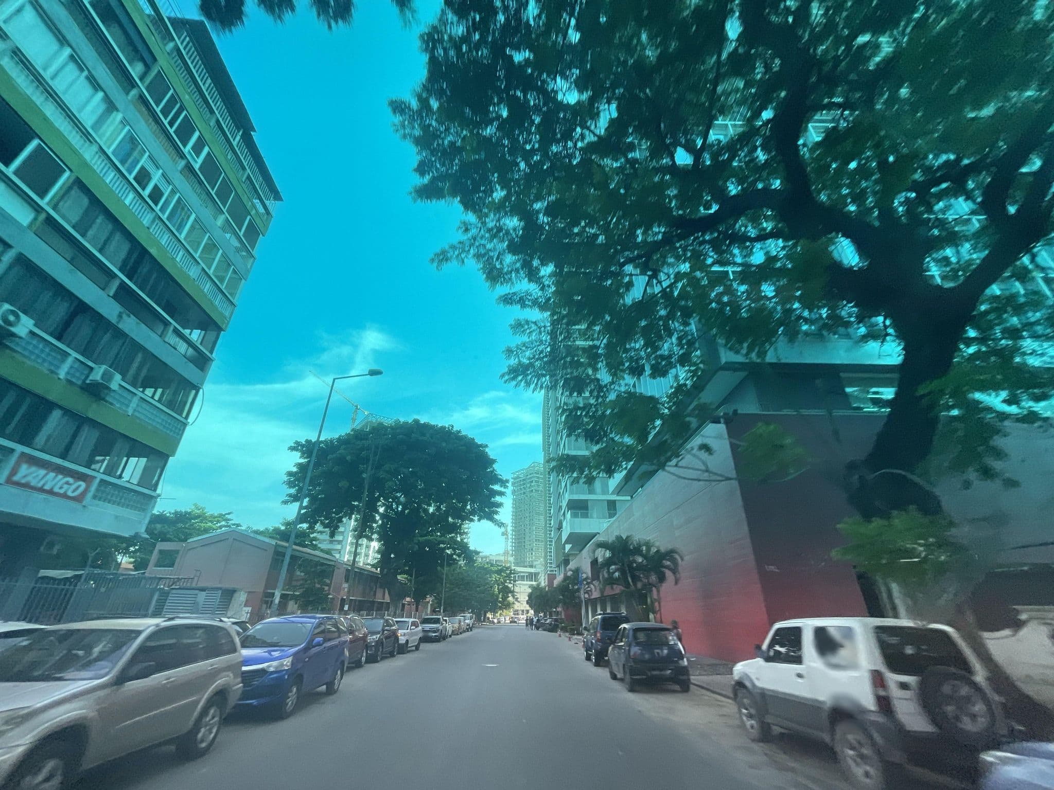 Street view near Residencial Yara, Ingombota — © Manolo23 (CC BY-SA · Mapillary)