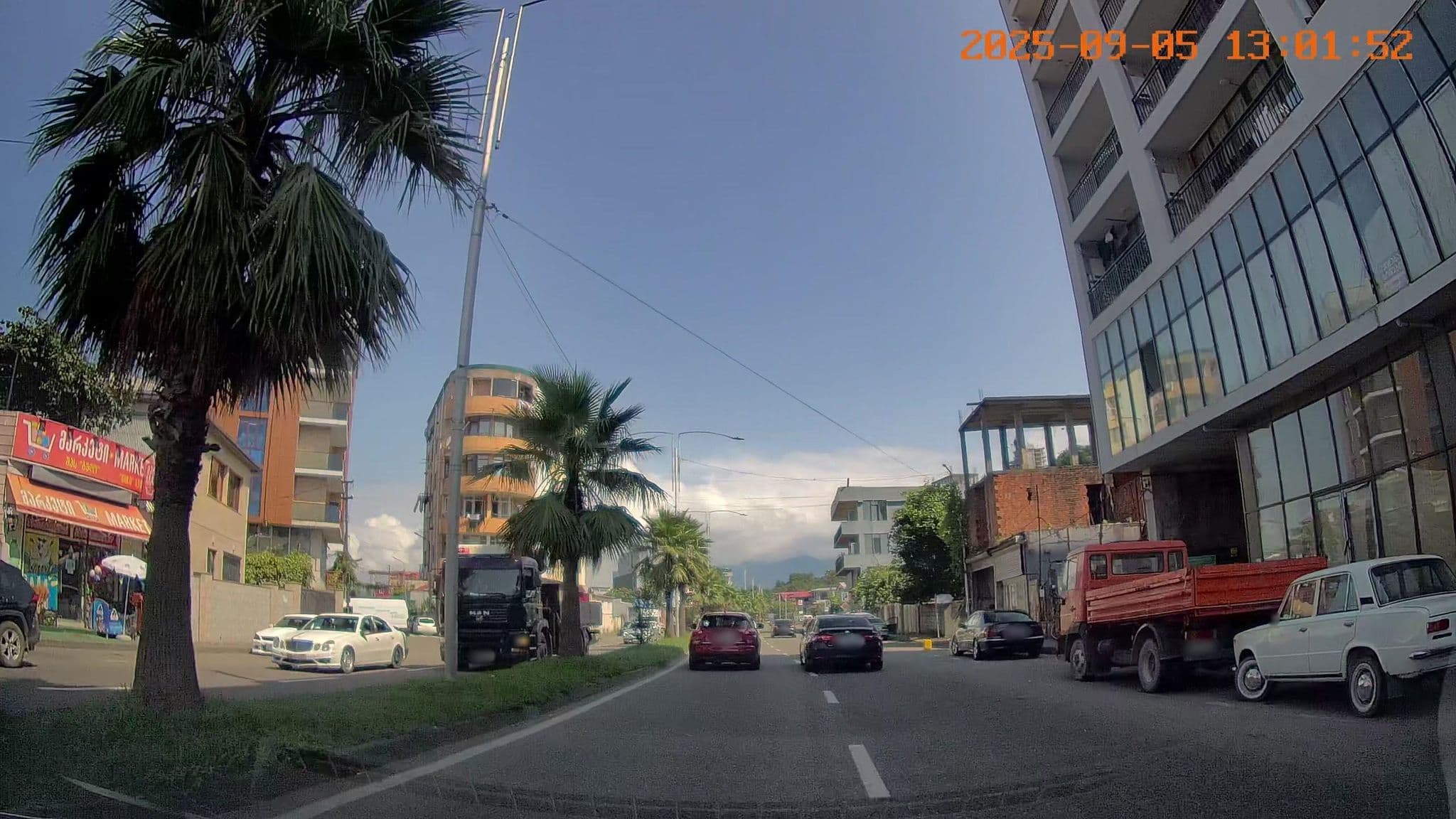 Street view near hotel nini, Batumi — © bdgwl (CC BY-SA · Mapillary)