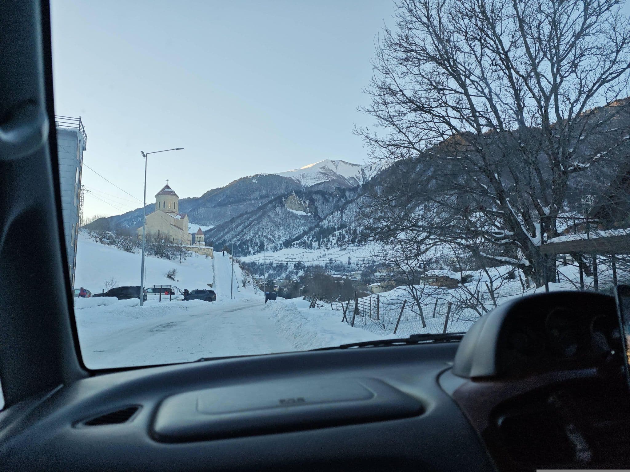 Street view near Guesthouse Am Museum, Mestia — © emptychild (CC BY-SA · Mapillary)