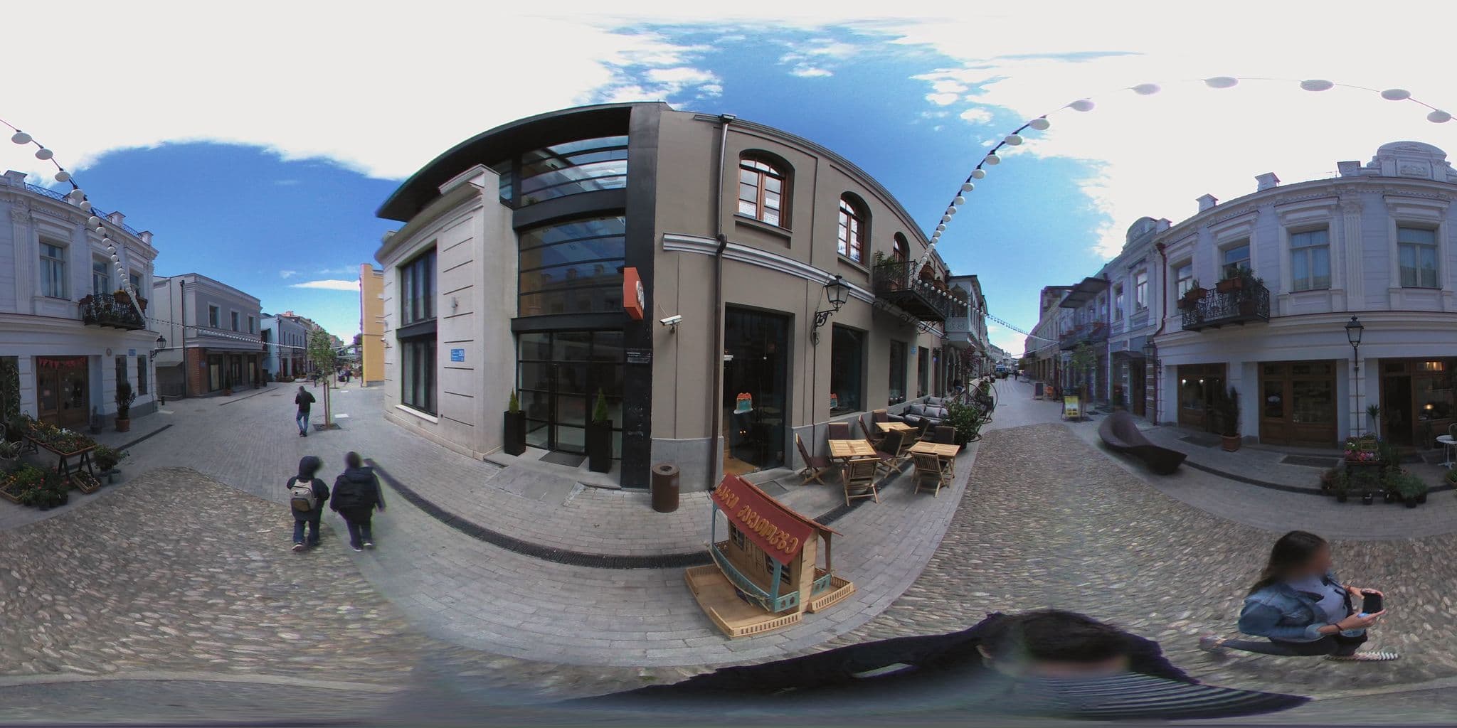 Street view near Royal Inn, Tbilisi — © chrisbeddow (CC BY-SA · Mapillary)