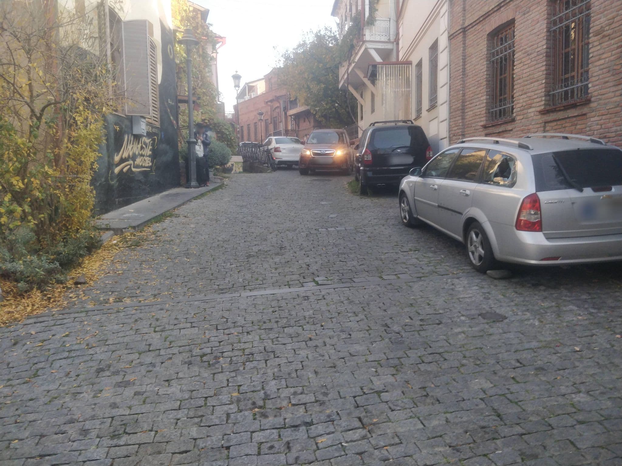 Street view near Guesthouse Lusi, Tbilisi — © dav23r (CC BY-SA · Mapillary)