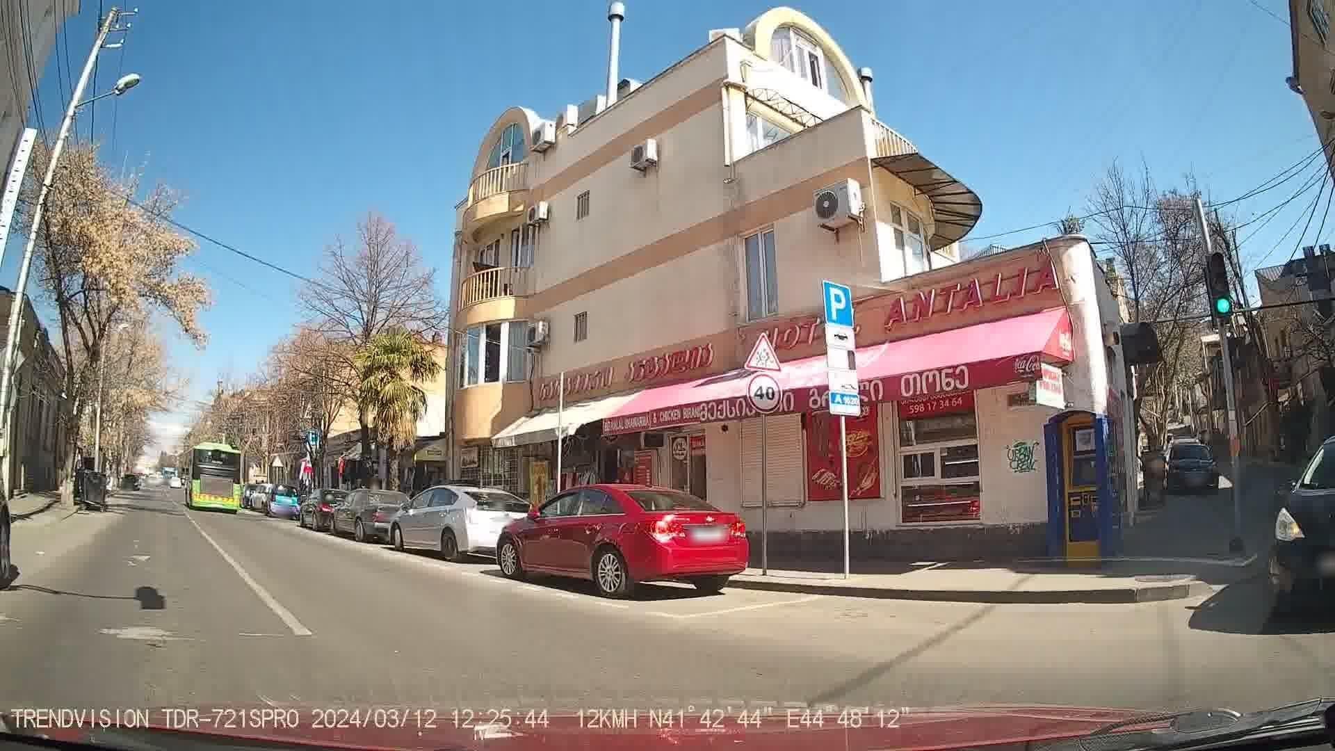 Street view near ZP Palace, Tbilisi — © noktoborus (CC BY-SA · Mapillary)