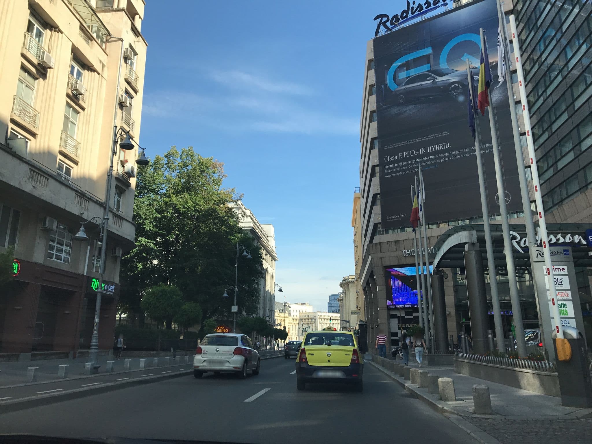 Street view near Radisson Blu, Bucharest