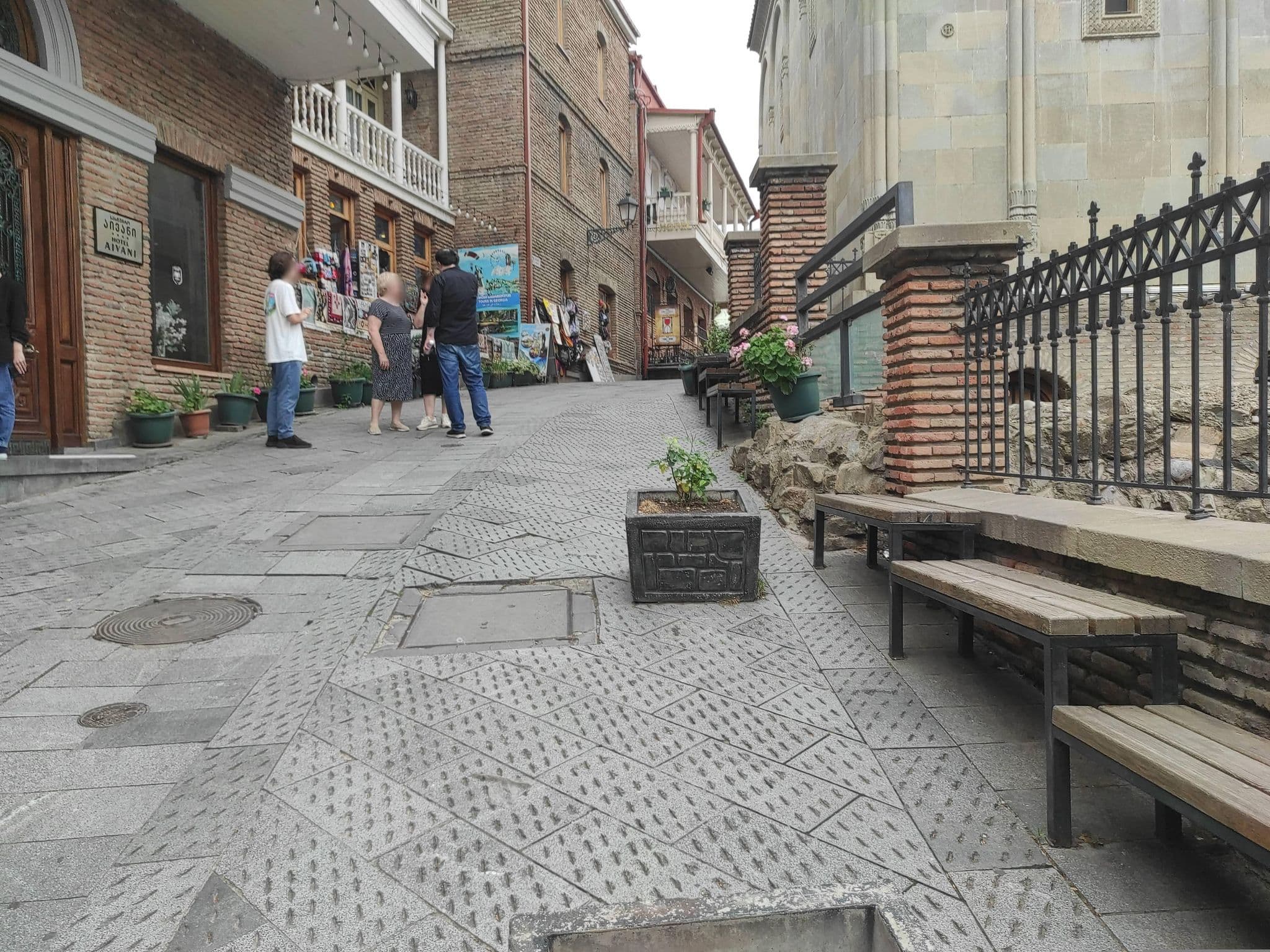 Street view near Aivani Hotel, Tbilisi — © David_Osipov (CC BY-SA · Mapillary)