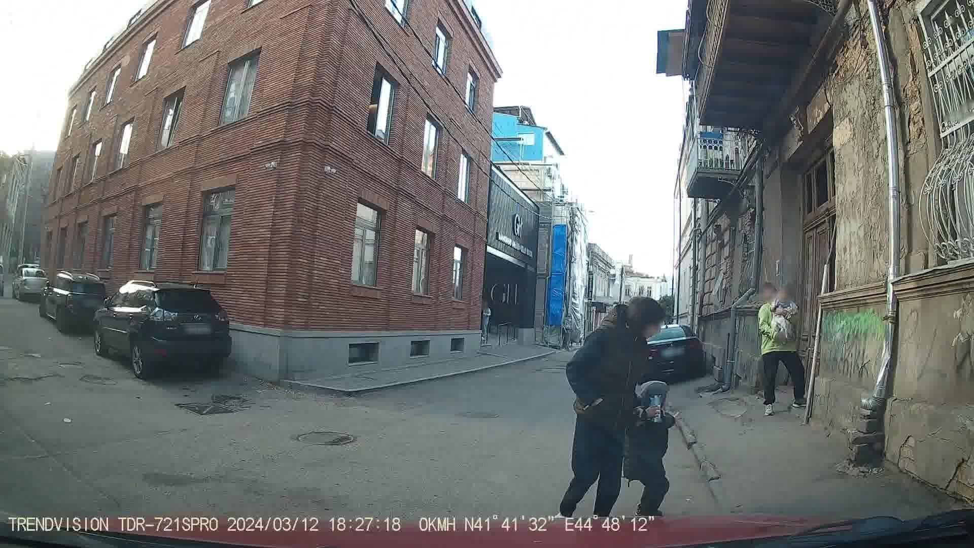 Street view near Graf Hotel, Okroq’ana — © noktoborus (CC BY-SA · Mapillary)