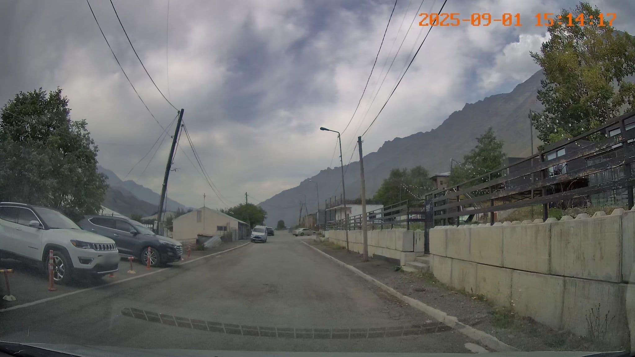 Street view near Landscapes Hotel, Stepantsminda — © bdgwl (CC BY-SA · Mapillary)