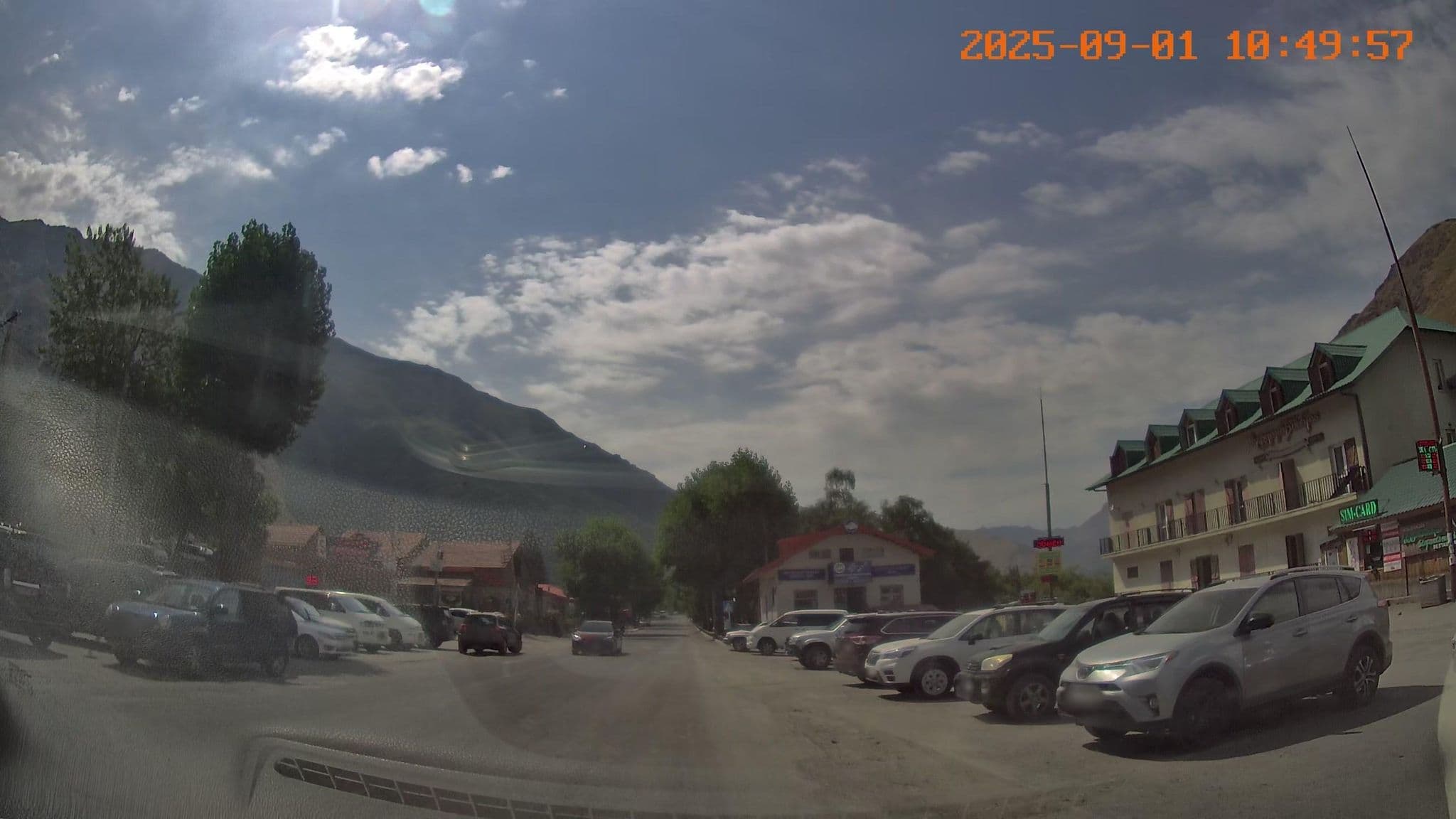 Street view near Shorena's Hotel, Stepantsminda — © bdgwl (CC BY-SA · Mapillary)
