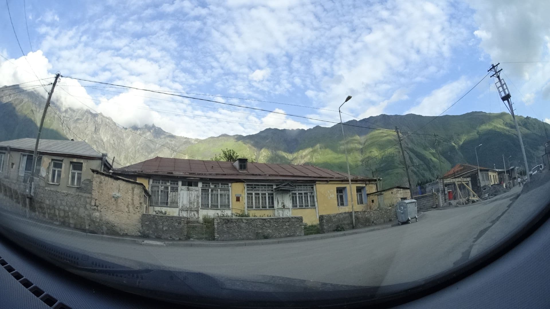 Street view near Fiten House, Stepantsminda — © sashazykov (CC BY-SA · Mapillary)