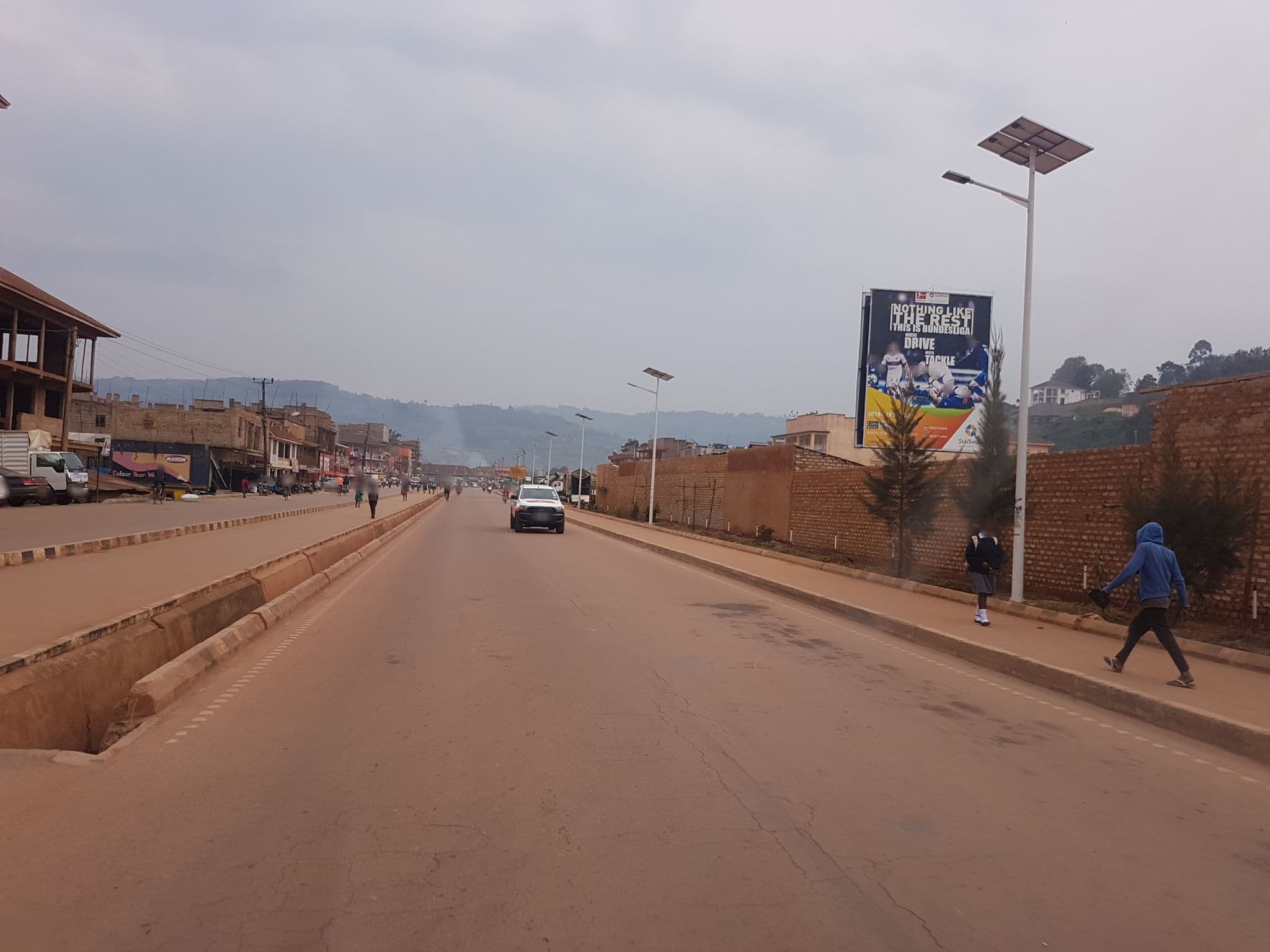 Street view near Kings Hotel, Kabale — © shamillah (CC BY-SA · Mapillary)