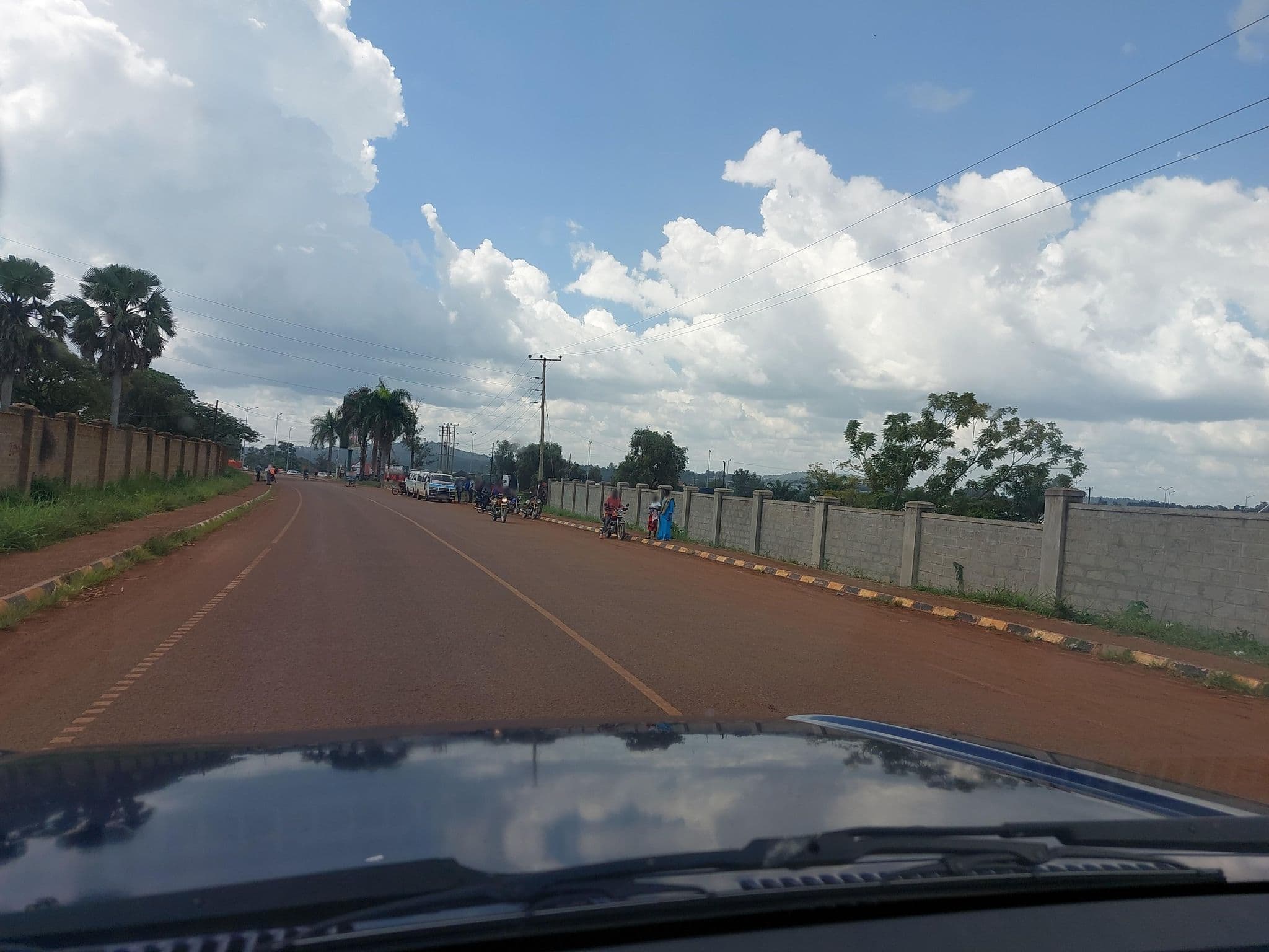 Street view near Bilkon Hotel, Njeru — © mcastellanigm (CC BY-SA · Mapillary)