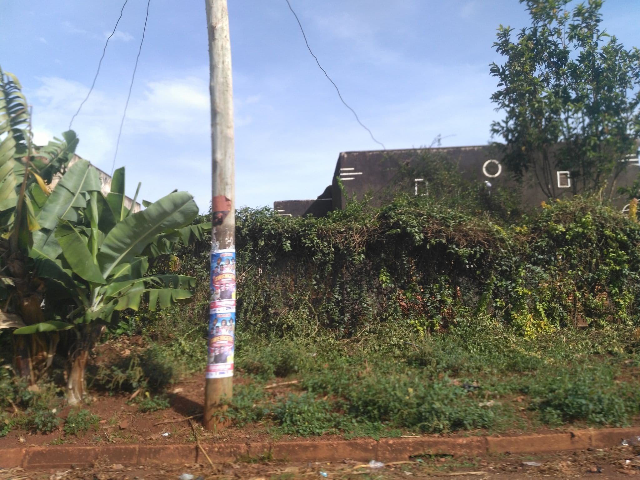Street view near Crested Crain Hotel, Jinja — © ralebipim (CC BY-SA · Mapillary)