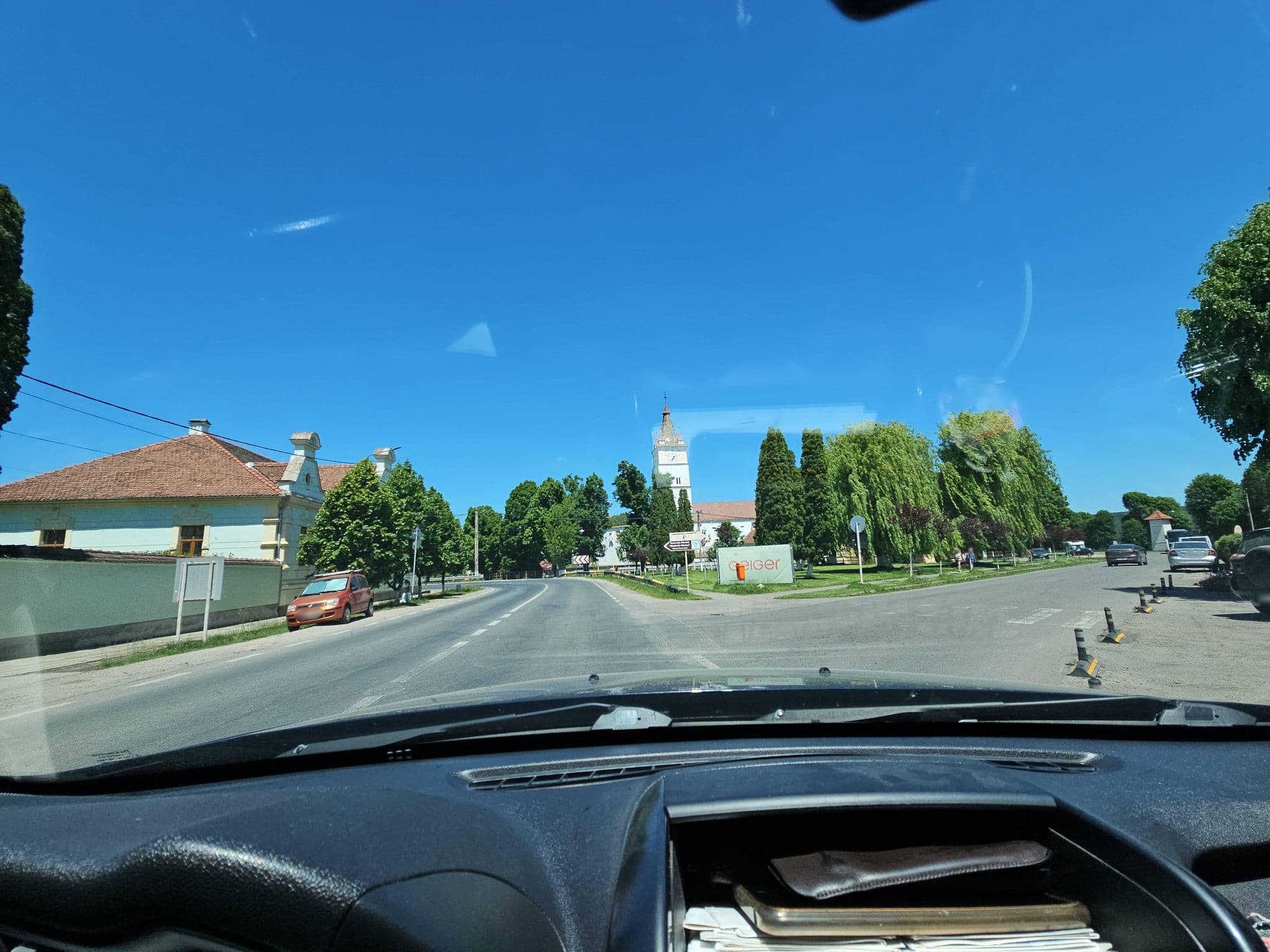 Street view near Casa Herman, Hărman — © agamarcelnicolae (CC BY-SA · Mapillary)