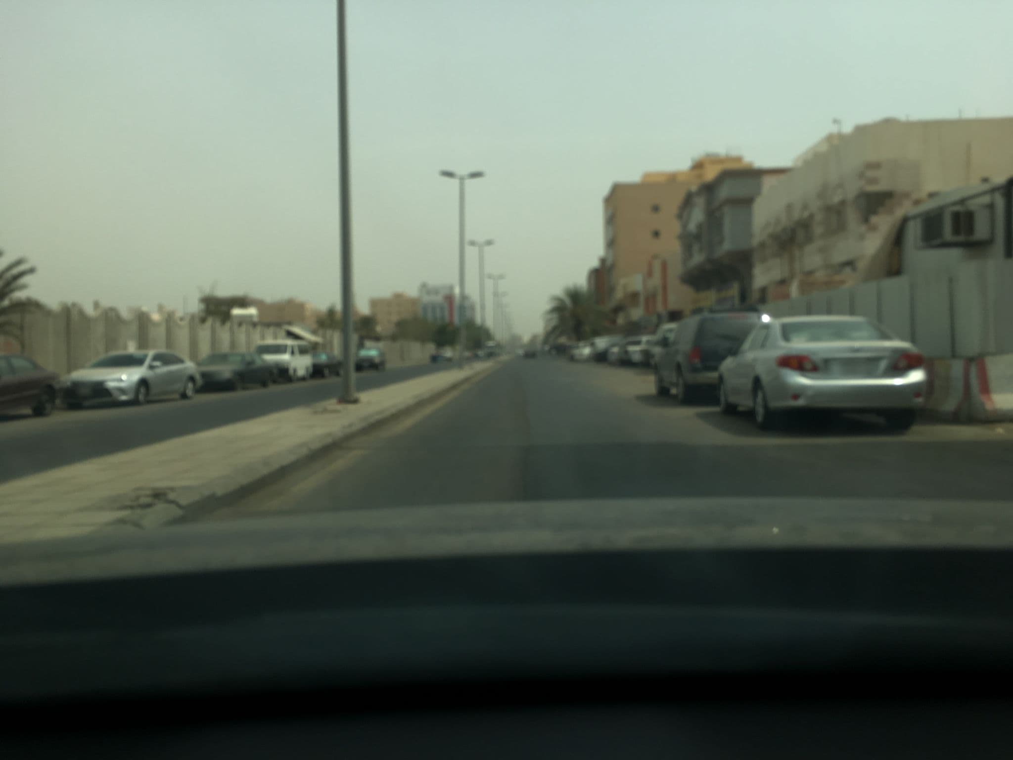 Street view near Platinum Boutique | بلاتينيوم بوتيك, Jeddah — © maanhazzazi (CC BY-SA · Mapillary)