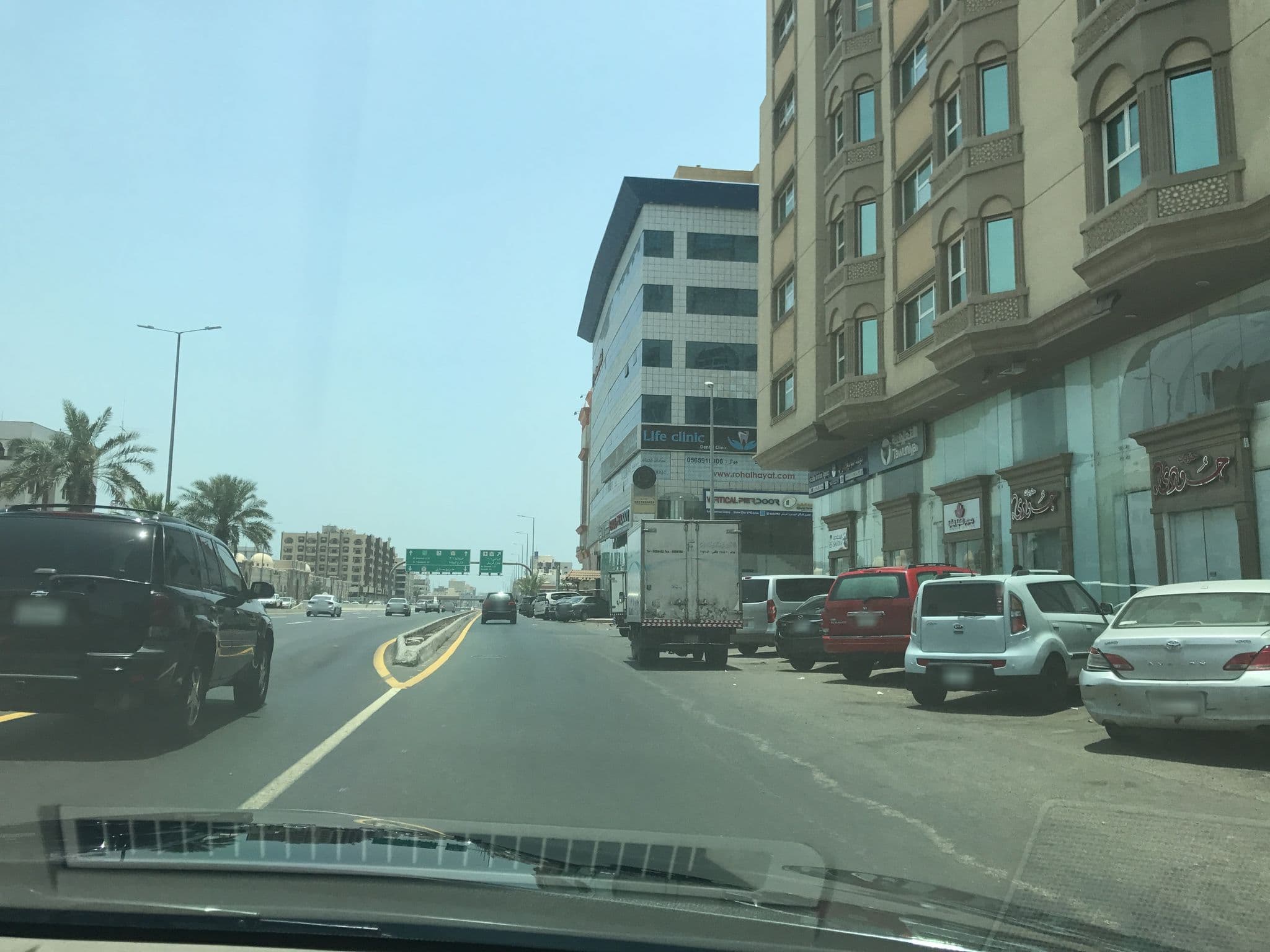 Street view near Alrabitah hotel, Jeddah — © assel95 (CC BY-SA · Mapillary)