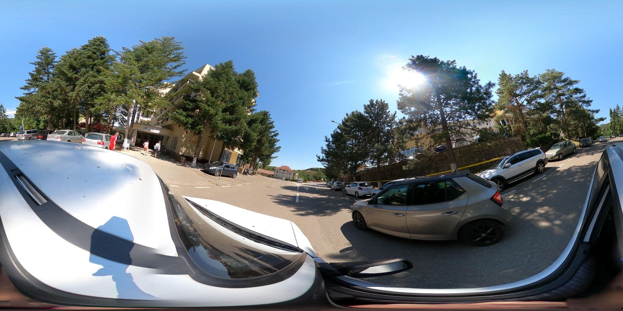 Street view near Hotel Diana, Geoagiu — © grozsa11 (CC BY-SA · Mapillary)