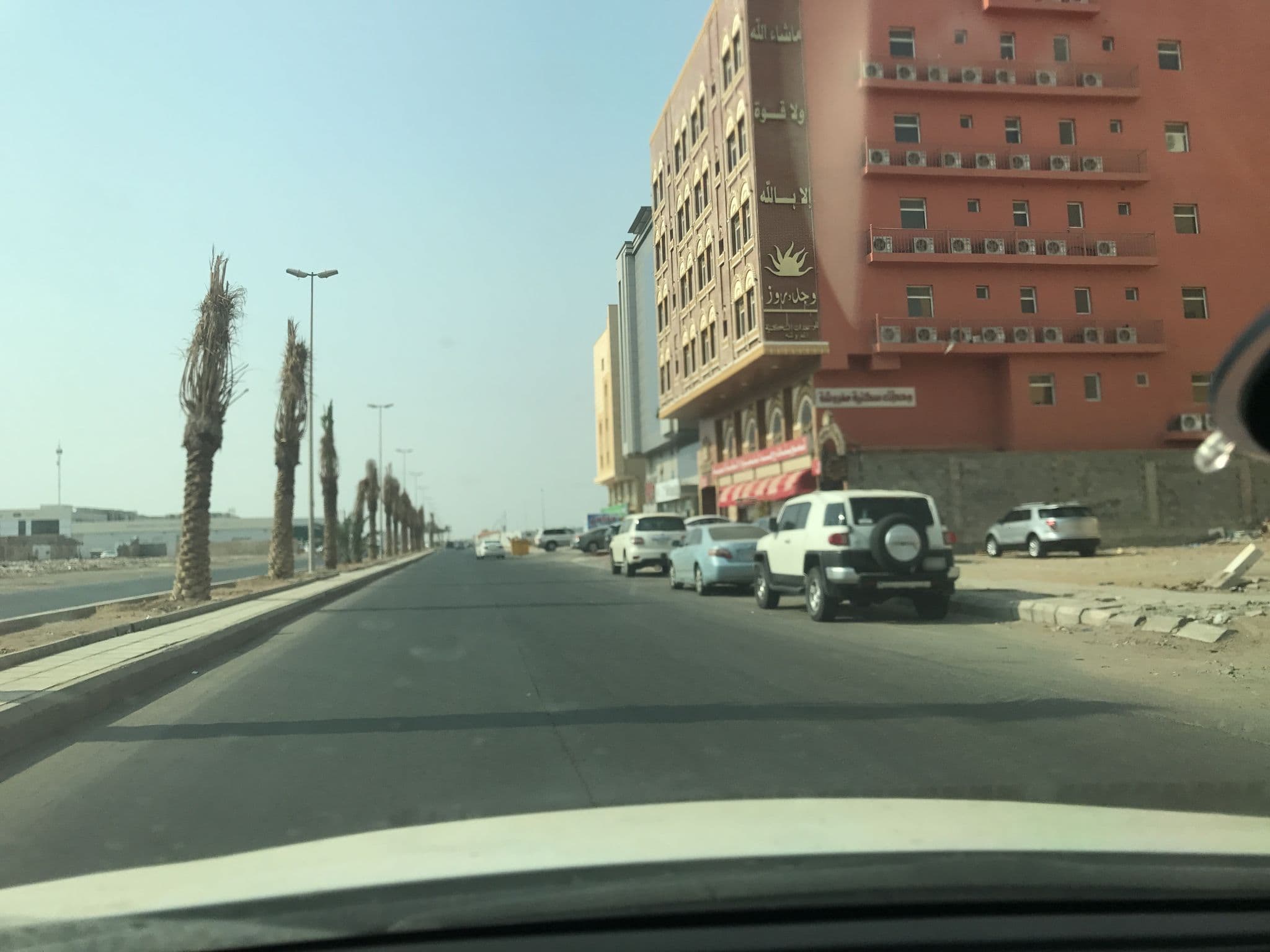 Street view near وجد روز || شقق مفروشة, Jeddah — © assel95 (CC BY-SA · Mapillary)
