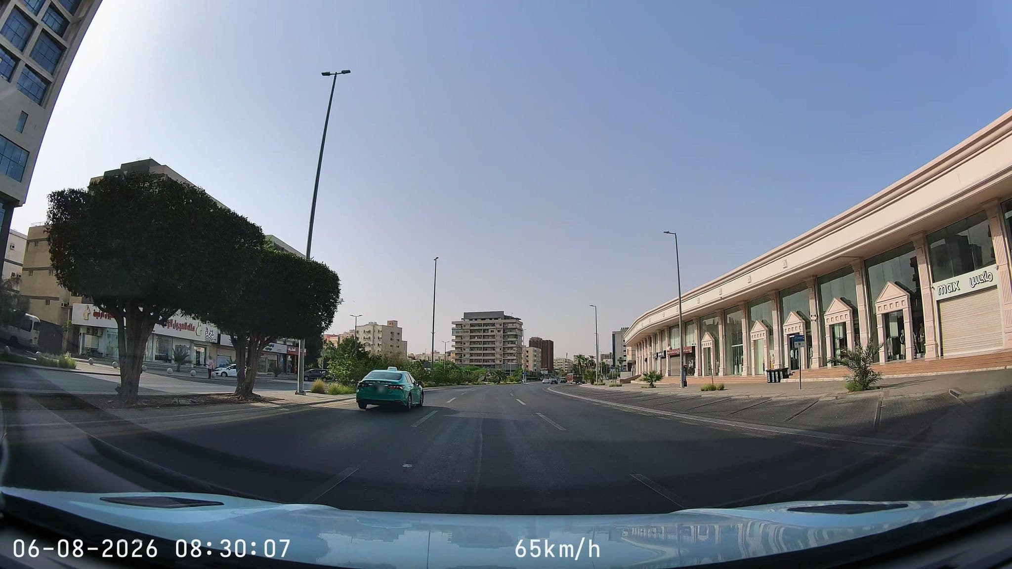 Street view near فندق كرم جدة, Jeddah — © mechari (CC BY-SA · Mapillary)