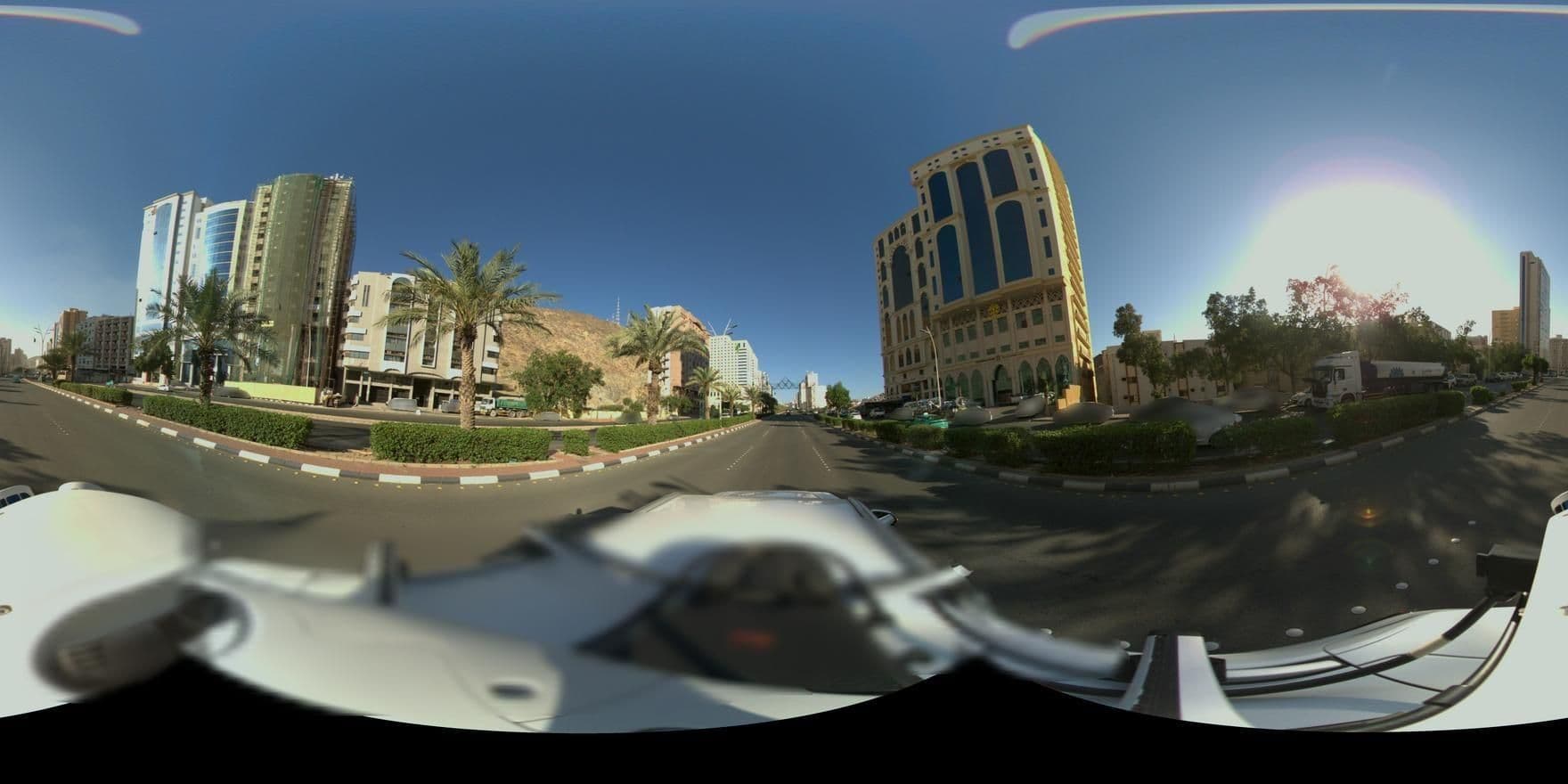 Street view near Kasrul Mukarrabin Hotel (Diyanet), Makkah — © ehabeid (CC BY-SA · Mapillary)