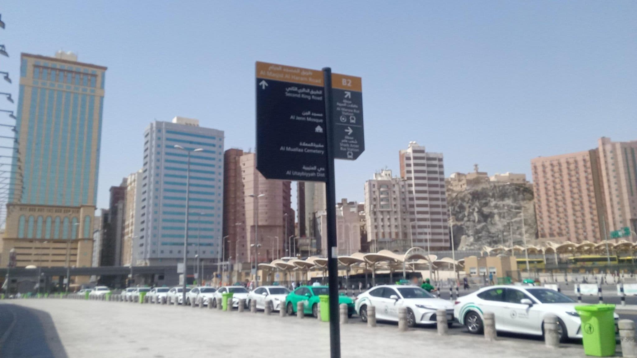 Street view near Otel El Arabi Palace, Makkah — © danils (CC BY-SA · Mapillary)