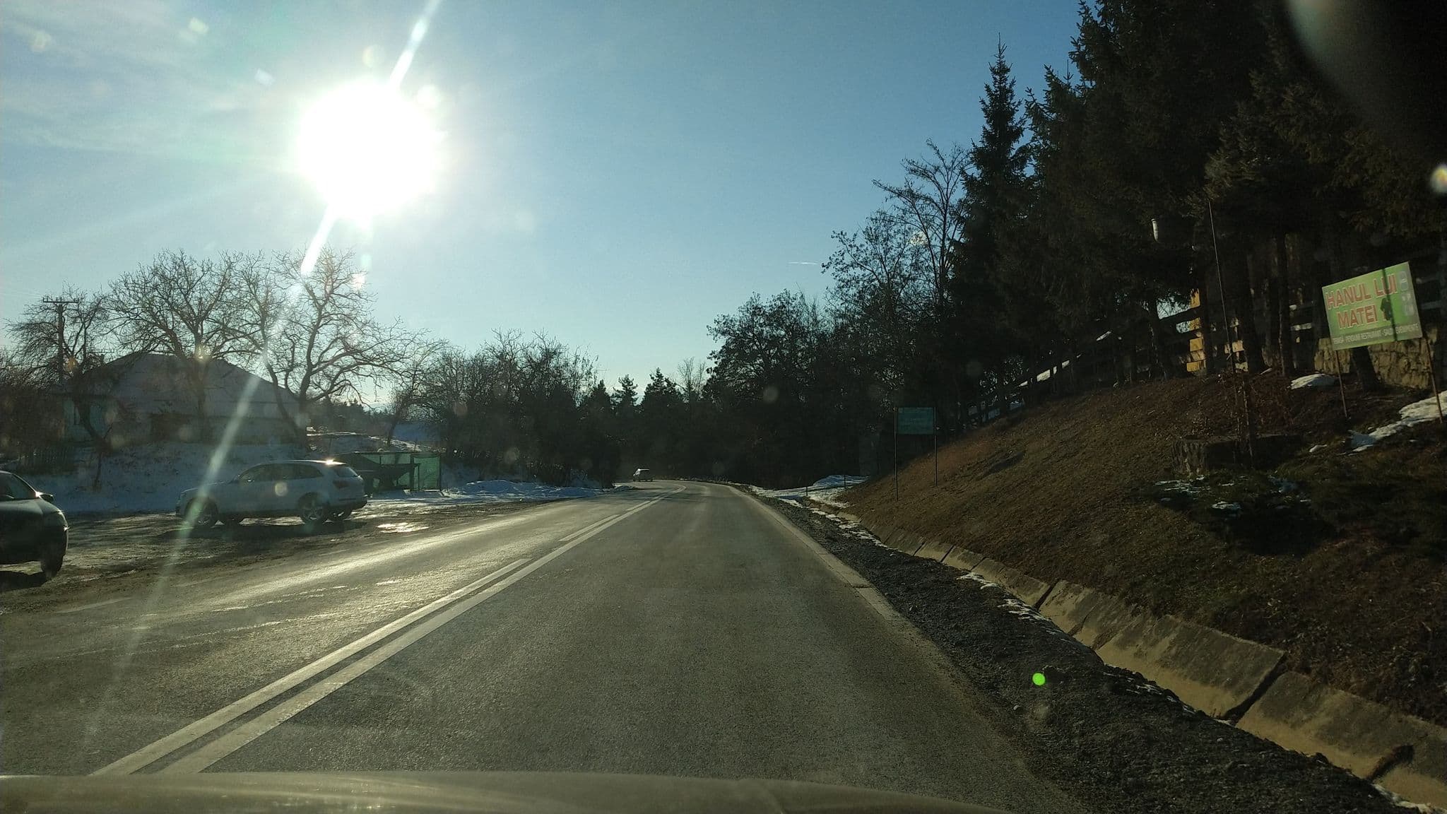 Street view near Hanul lui Matei, Luizi-Călugăra — © lucia_ (CC BY-SA · Mapillary)