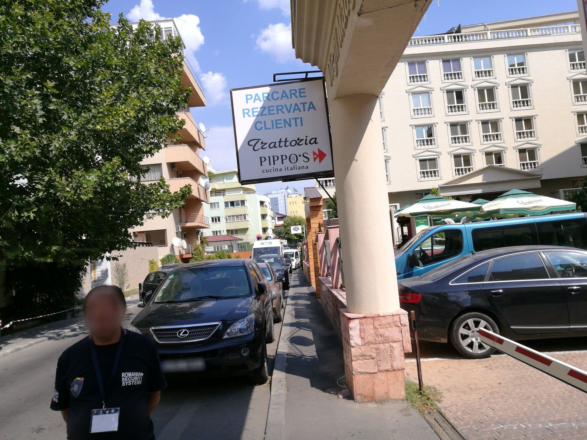 Street view near Persepolis, Sector 1 — © rsandu (CC BY-SA · Mapillary)