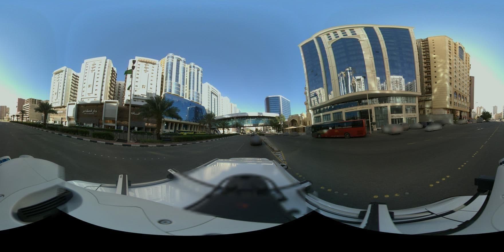 Street view near فندق لمار الغرب -Hotel Western Lamar, Makkah — © ehabeid (CC BY-SA · Mapillary)