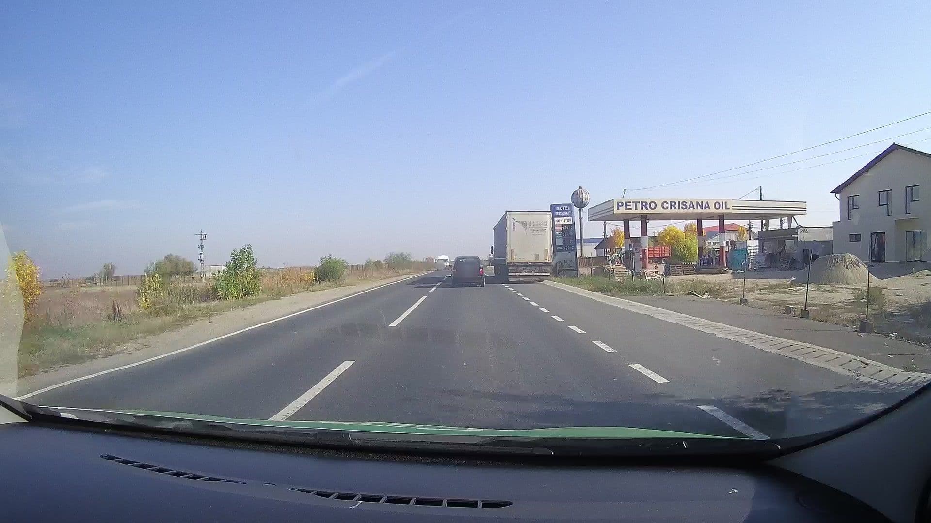Street view near Petro Crisana Oil, Ciumeghiu — © tavi (CC BY-SA · Mapillary)