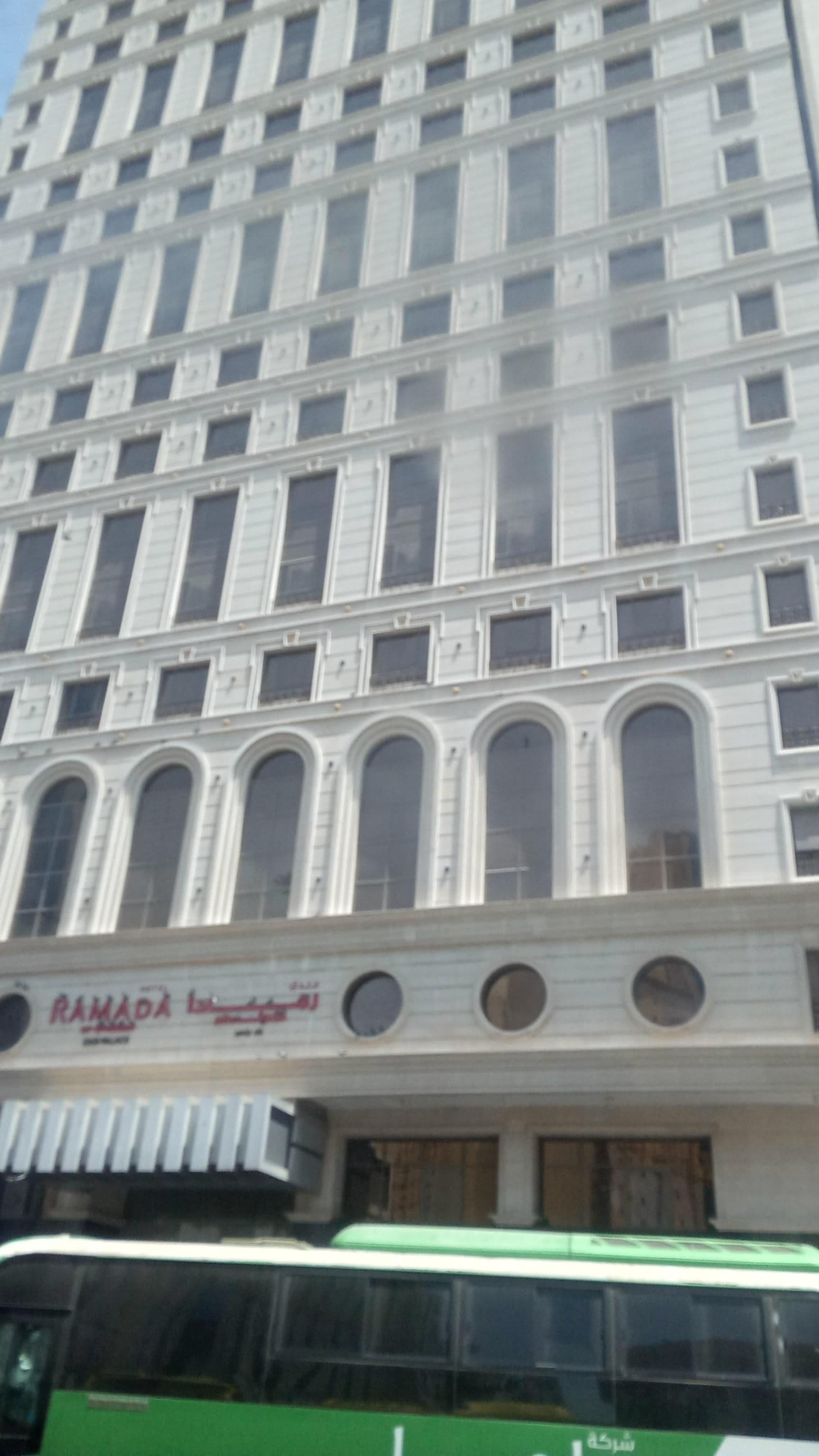 Street view near Diyanet Massa Plaza Şişe Bölgesi, Makkah — © danils (CC BY-SA · Mapillary)