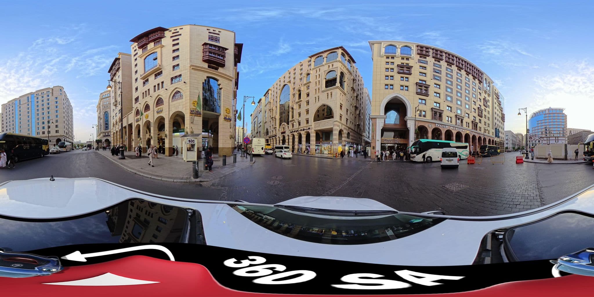 Street view near Qasr Al Andalus Hotel, Madinah — © mahmoud12 (CC BY-SA · Mapillary)