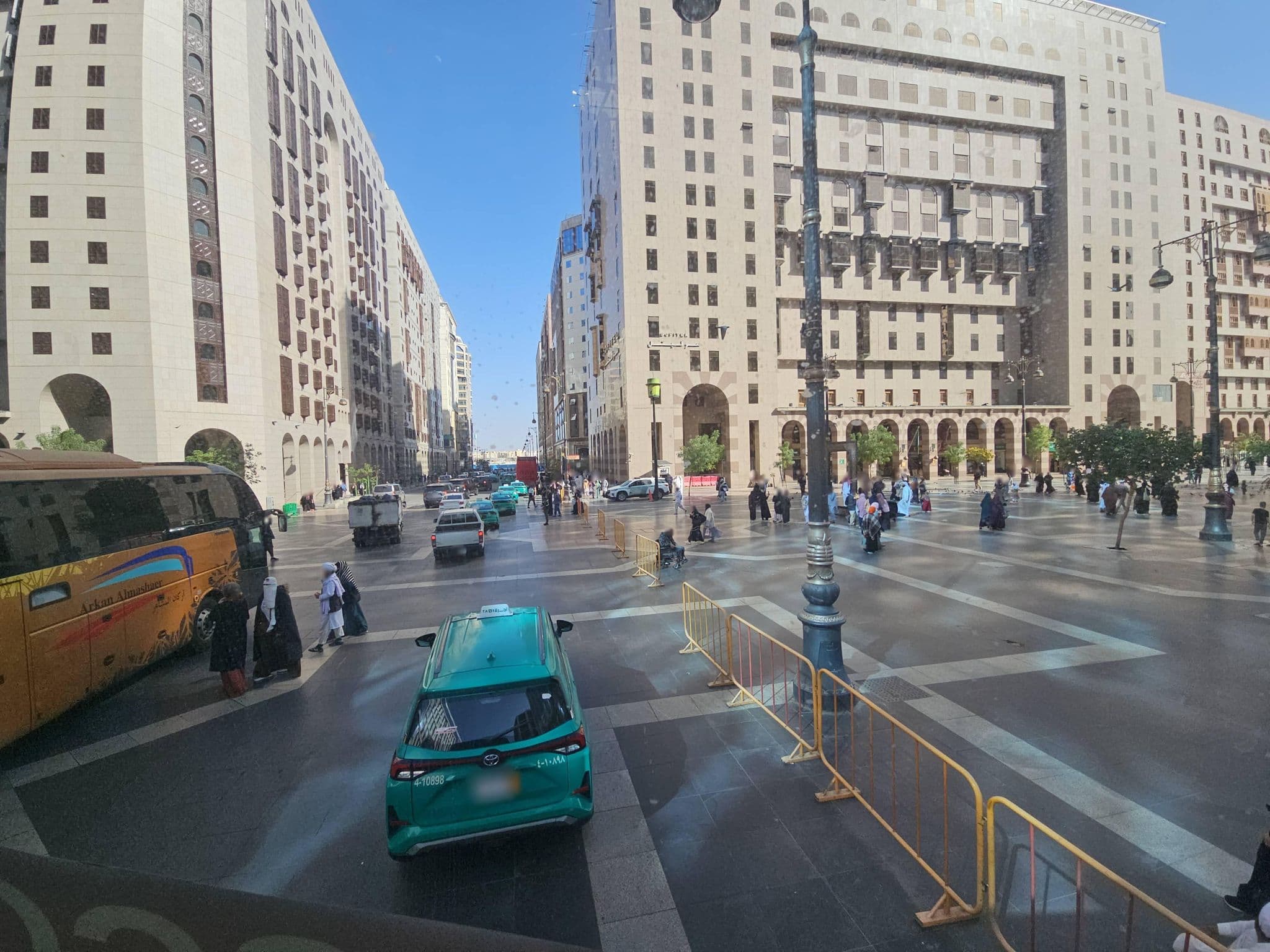 Street view near Al Rawdah Suites Hotel, Madinah — © kirikset (CC BY-SA · Mapillary)