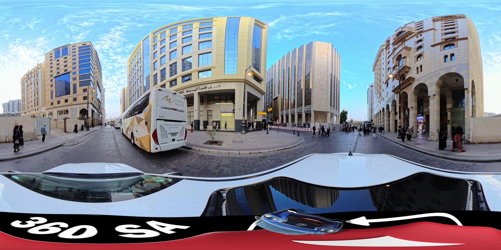 Street view near Riyadh Almuhajerin Hotel, Madinah — © mahmoud12 (CC BY-SA · Mapillary)
