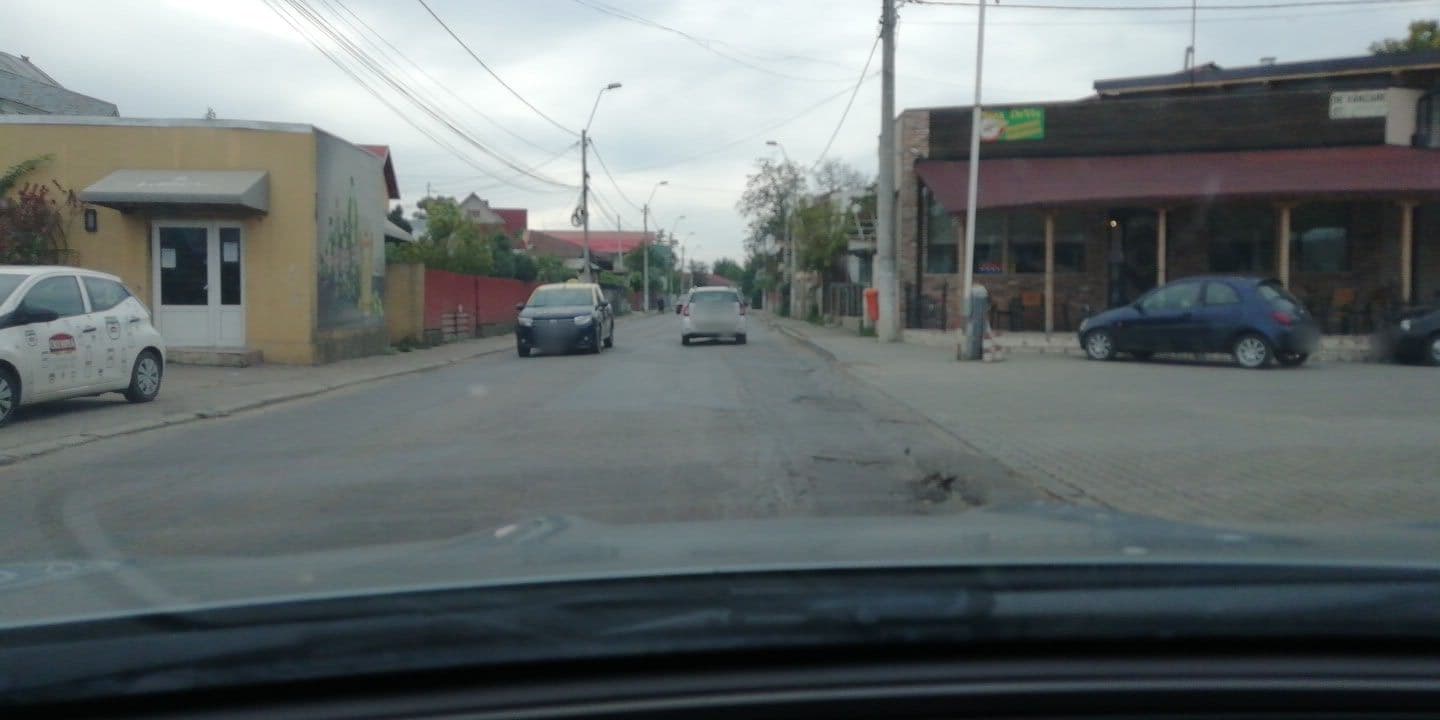 Street view near Pensiunea Kristall, Tecuci — © bogdancandrea (CC BY-SA · Mapillary)