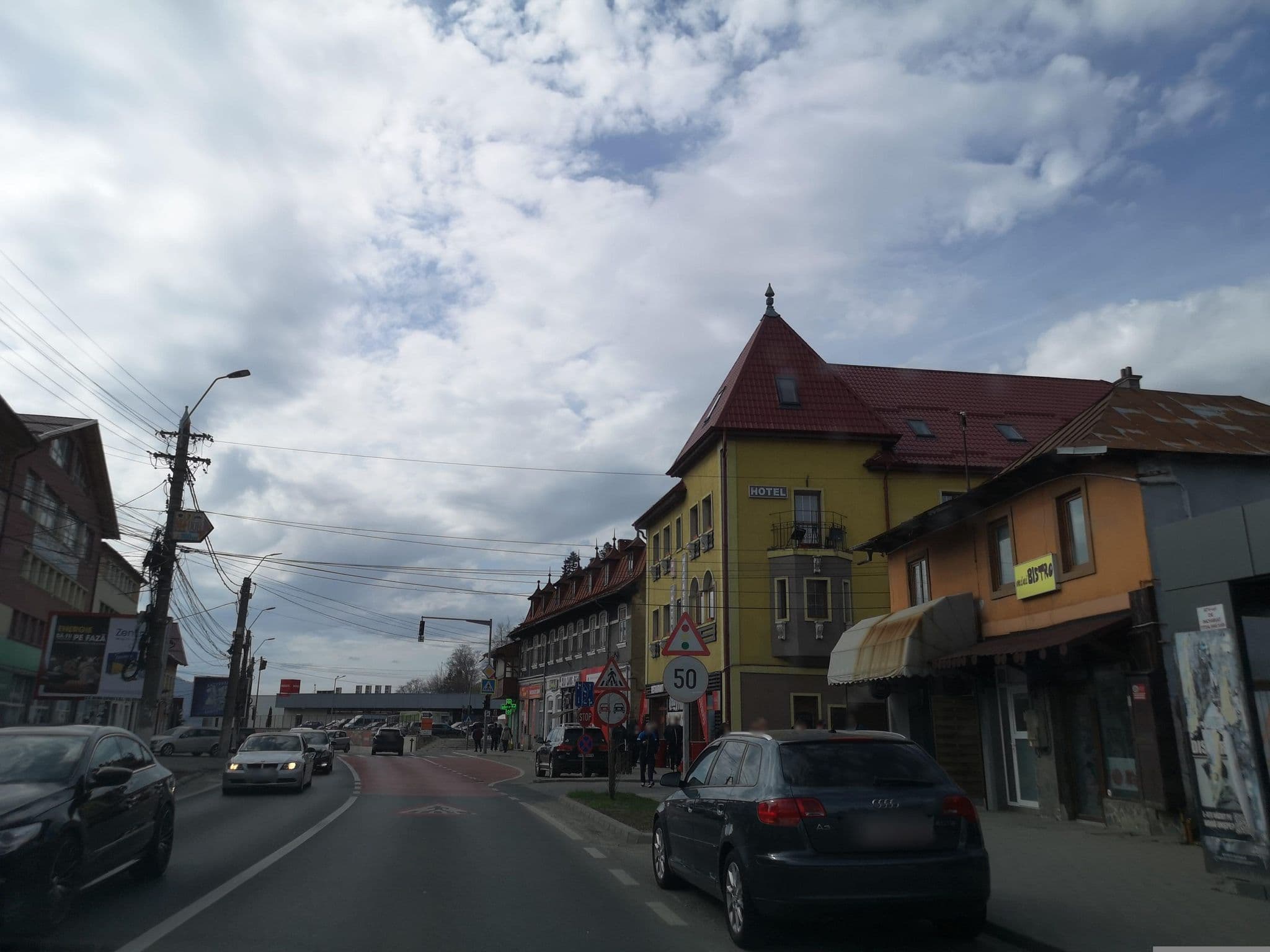 Street view near Mărășești, Buşteni — © moon4 (CC BY-SA · Mapillary)