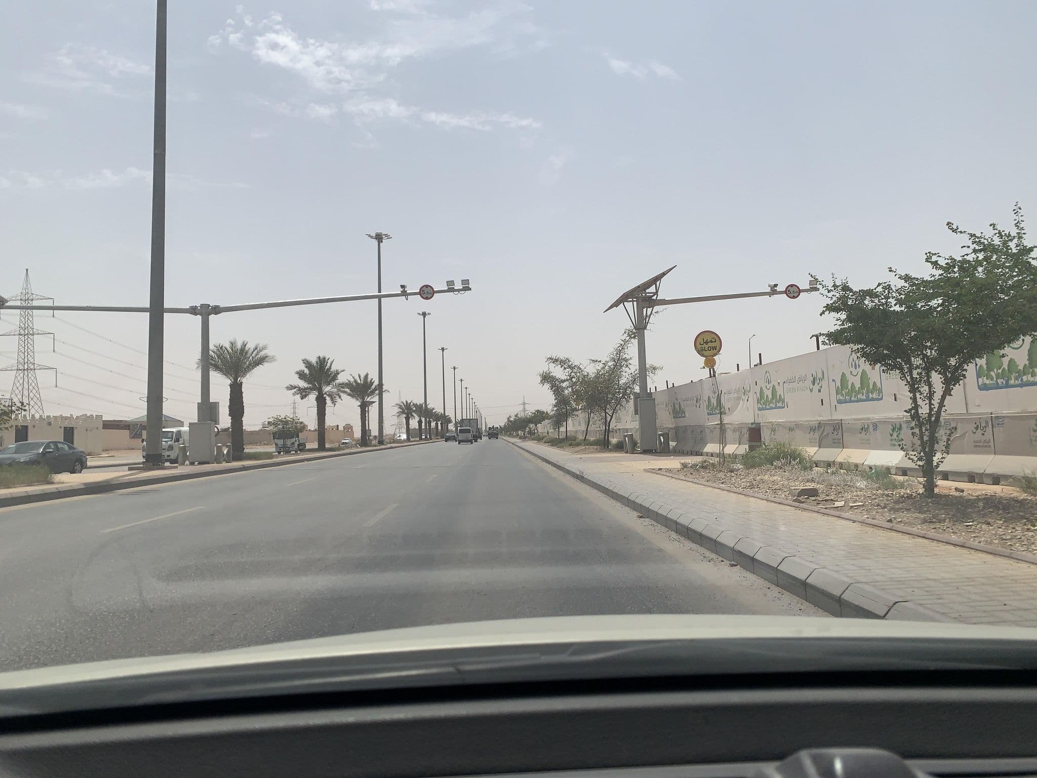 Street view near Alreem Resort, ‘Irqah — © MahmoudRagab_HudhudMaps (CC BY-SA · Mapillary)