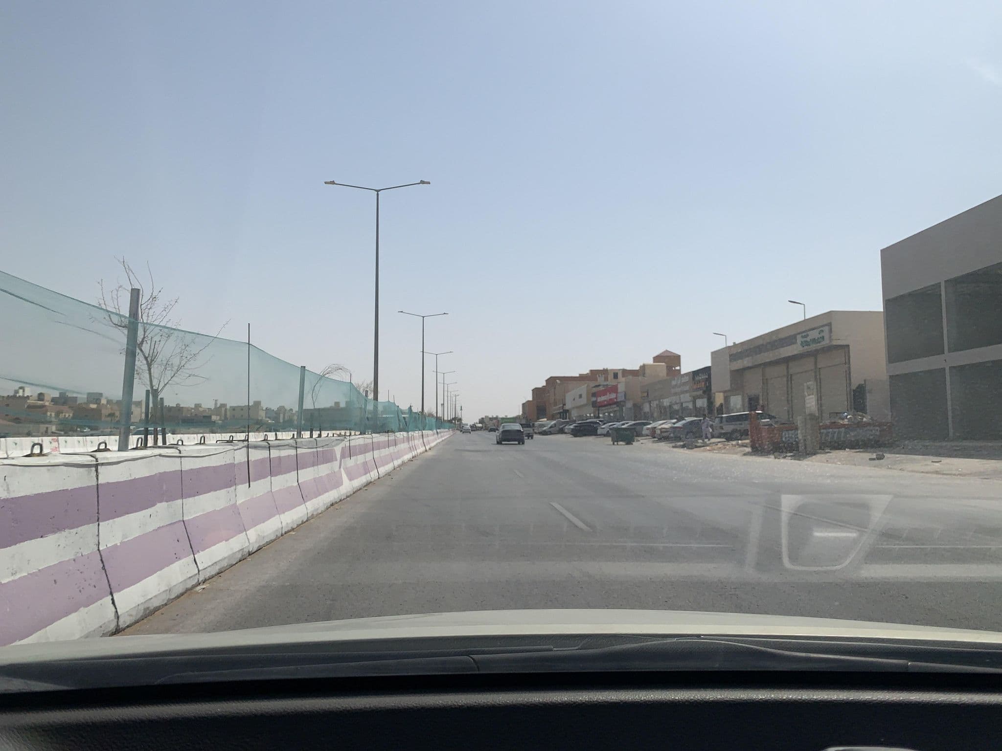 Street view near افطار الفريج, ‘Irqah — © MahmoudRagab_HudhudMaps (CC BY-SA · Mapillary)