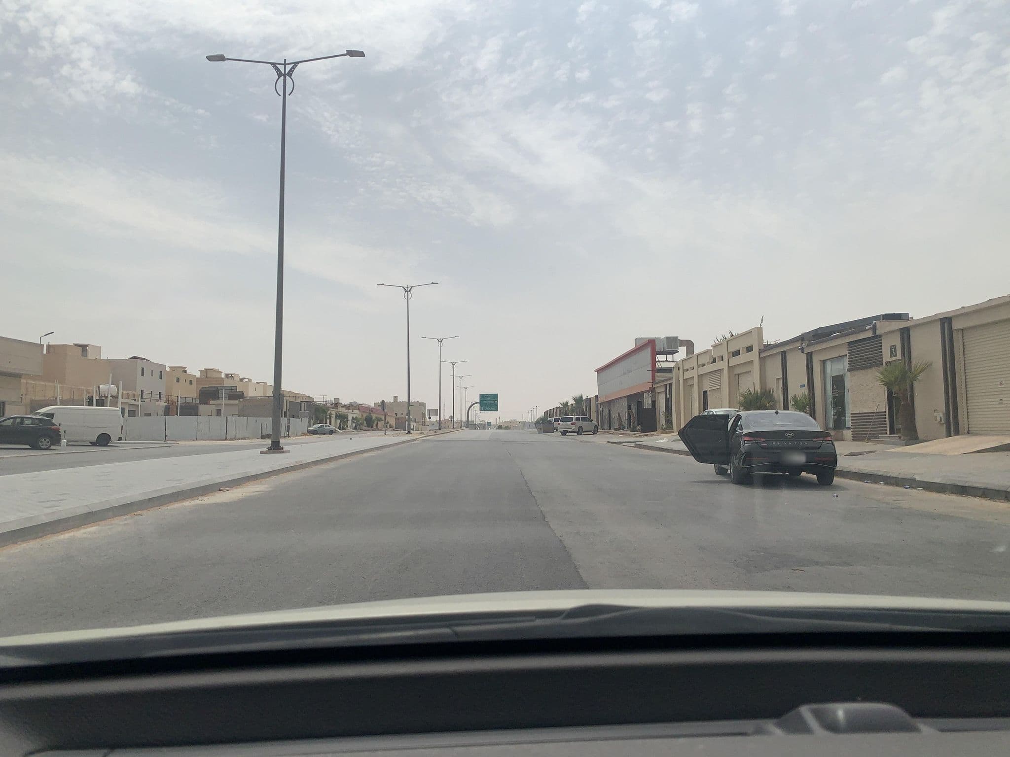 Street view near شاليهات سما بارك, ‘Irqah — © MahmoudRagab_HudhudMaps (CC BY-SA · Mapillary)