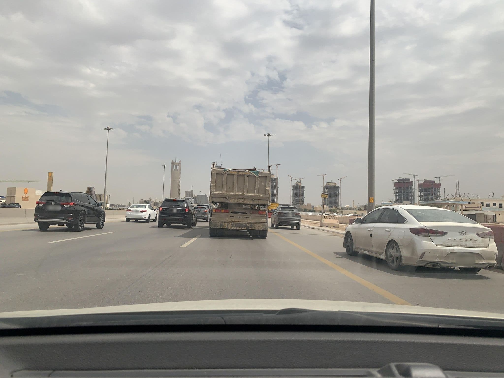 Street view near Regis Resort, Ad Dir‘īyah — © MahmoudRagab_HudhudMaps (CC BY-SA · Mapillary)