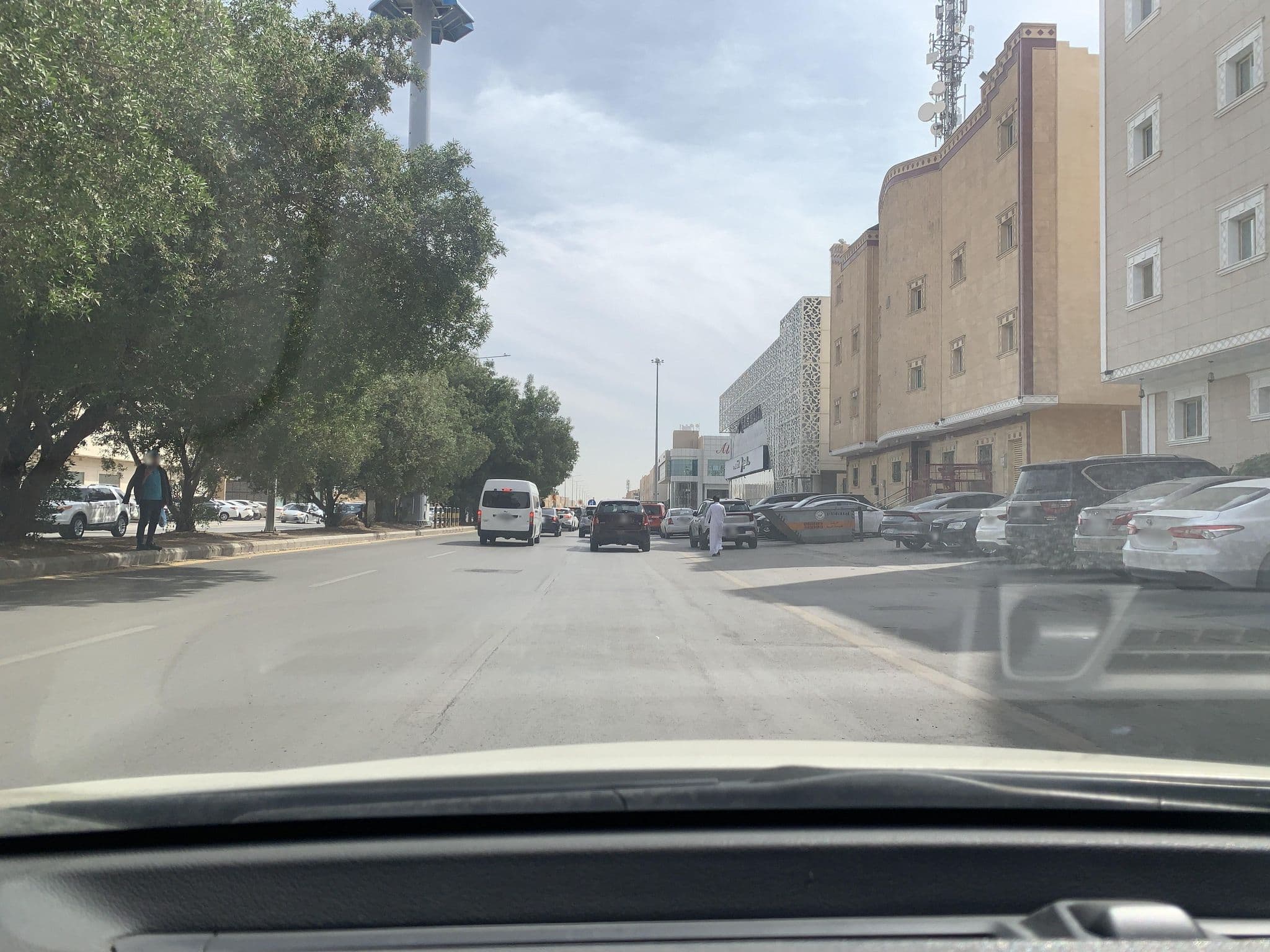 Street view near قصر الفنار للشقق المفروشة, Ad Dir‘īyah — © MahmoudRagab_HudhudMaps (CC BY-SA · Mapillary)