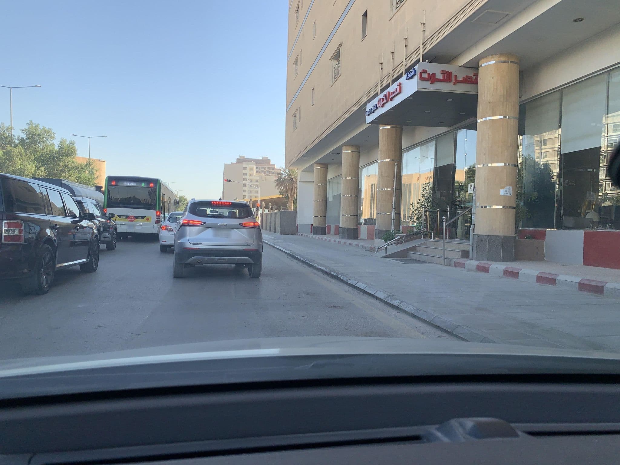 Street view near Altoot Palace قصر التوت, Riyadh — © mana11ahmad (CC BY-SA · Mapillary)