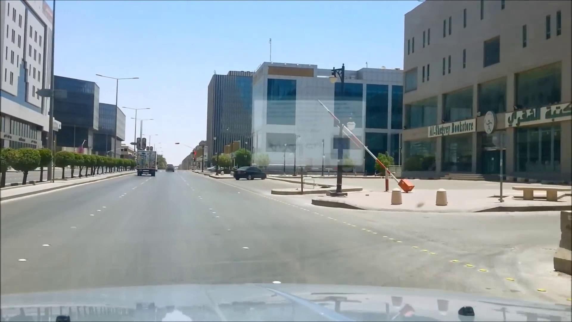 Street view near Swiming Pool, Riyadh — © cut (CC BY-SA · Mapillary)