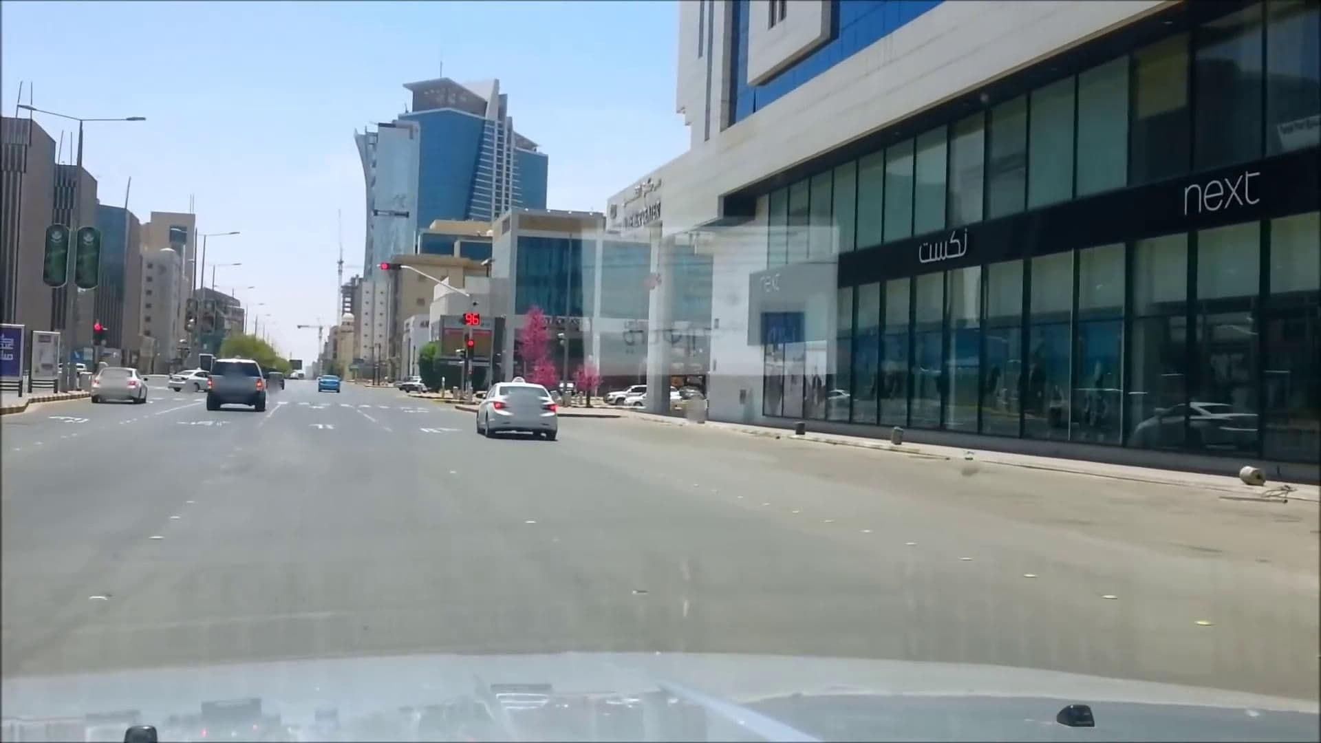 Street view near Executives Hotel | فندق التنفيذيين, Riyadh — © cut (CC BY-SA · Mapillary)