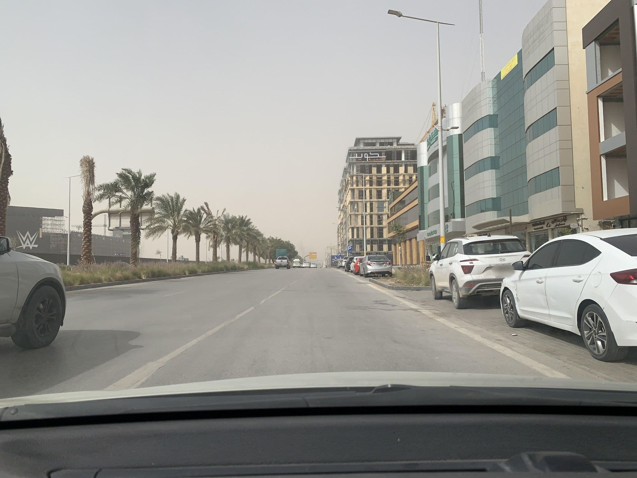 Street view near Tajreed Hotel | فندق تجريد, ‘Irqah — © MahmoudRagab_HudhudMaps (CC BY-SA · Mapillary)