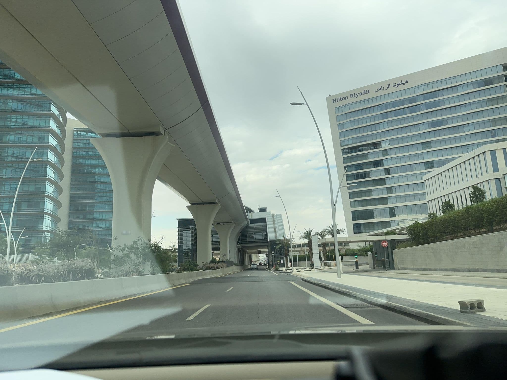 Street view near Hilton Riyadh Pool, Riyadh — © mjoodealtamimi (CC BY-SA · Mapillary)