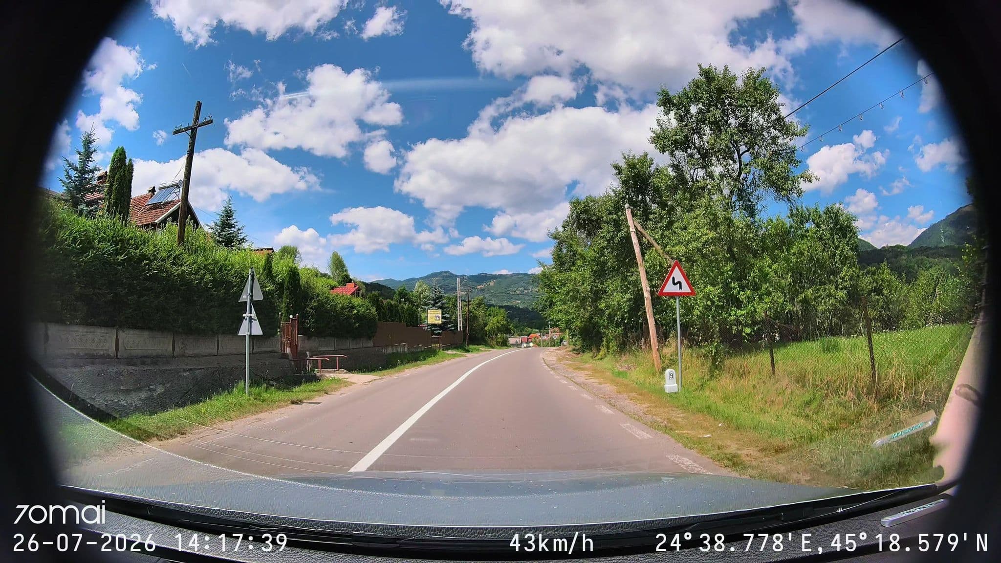 Street view near Casa Mădălina, Corbeni — © doriel (CC BY-SA · Mapillary)